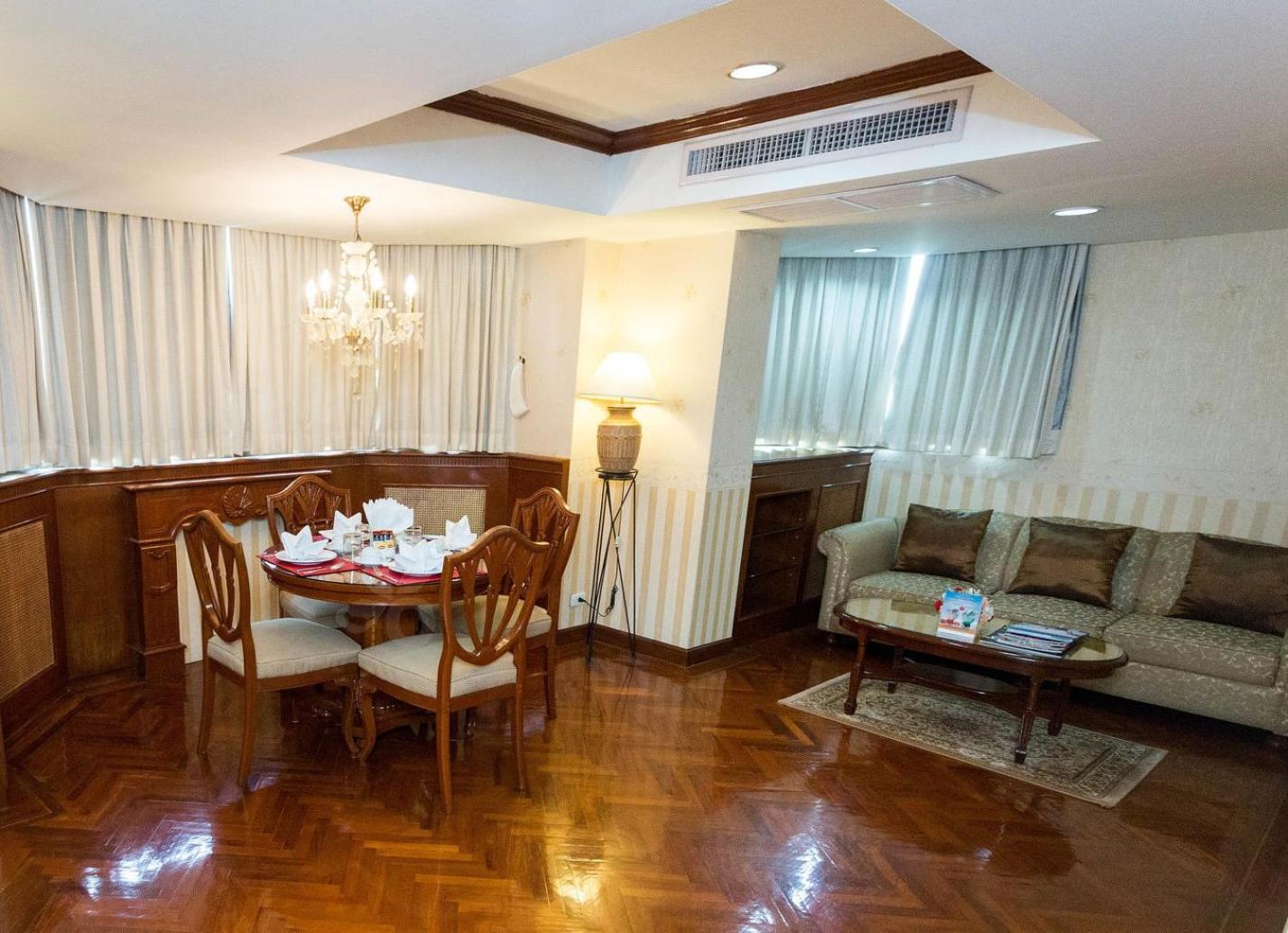 Presidential Suite photo 2