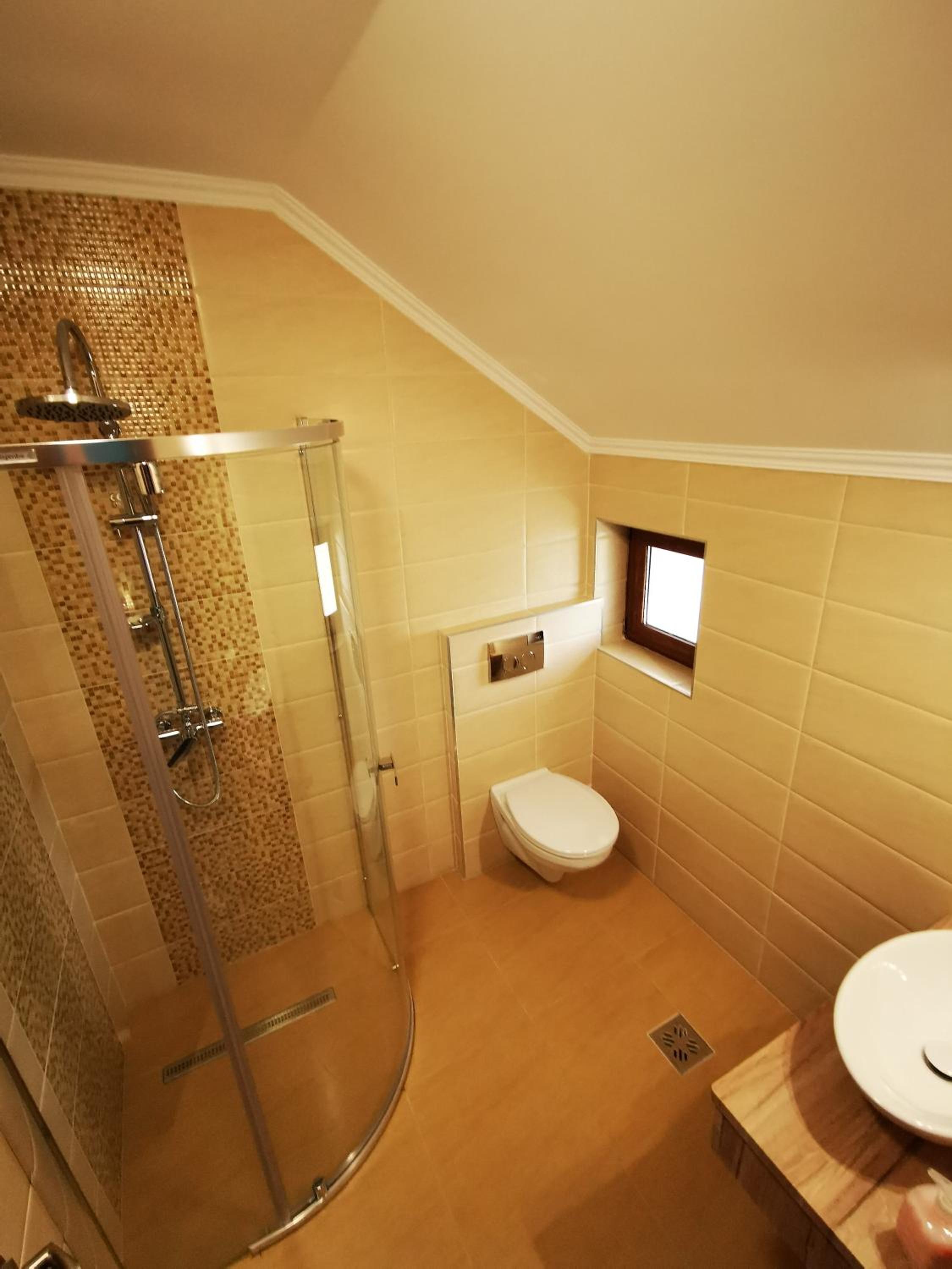 Double or Twin Room with Private Bathroom - Photo 13
