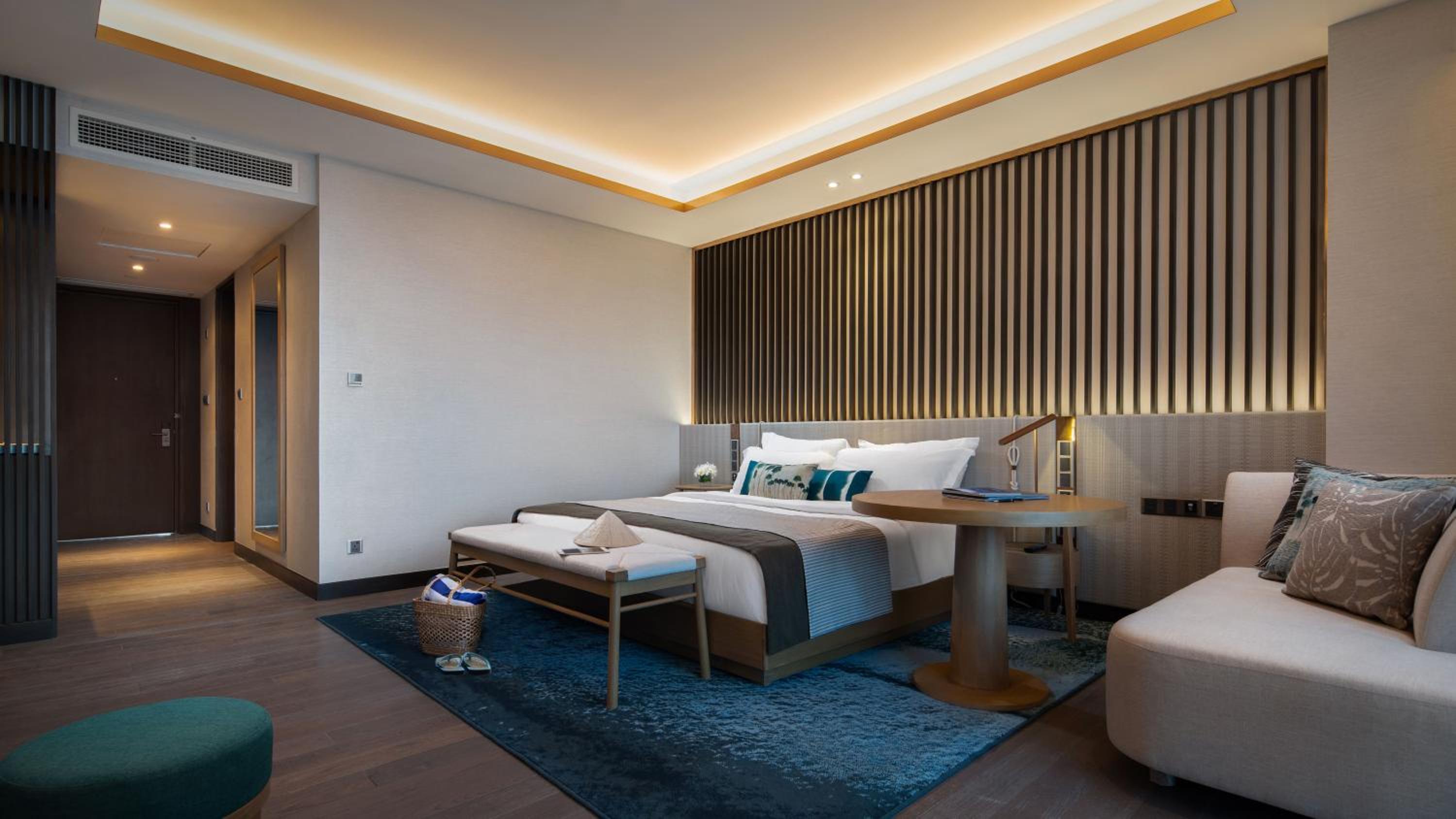 Deluxe Room with Ocean View - Photo 8