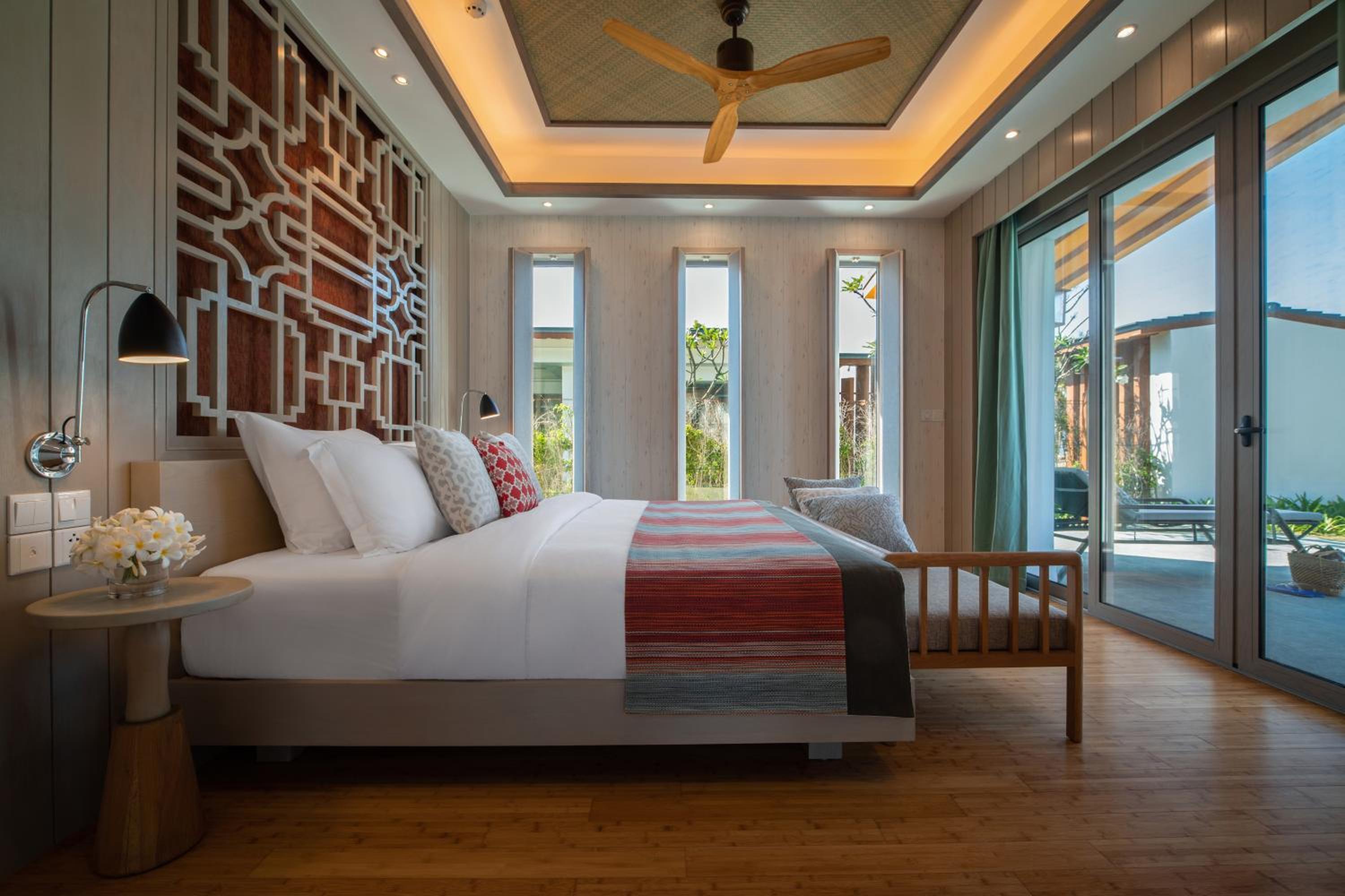 One-Bedroom Beachfront Pool Villa - Free Access to Executive Lounge - Photo 9