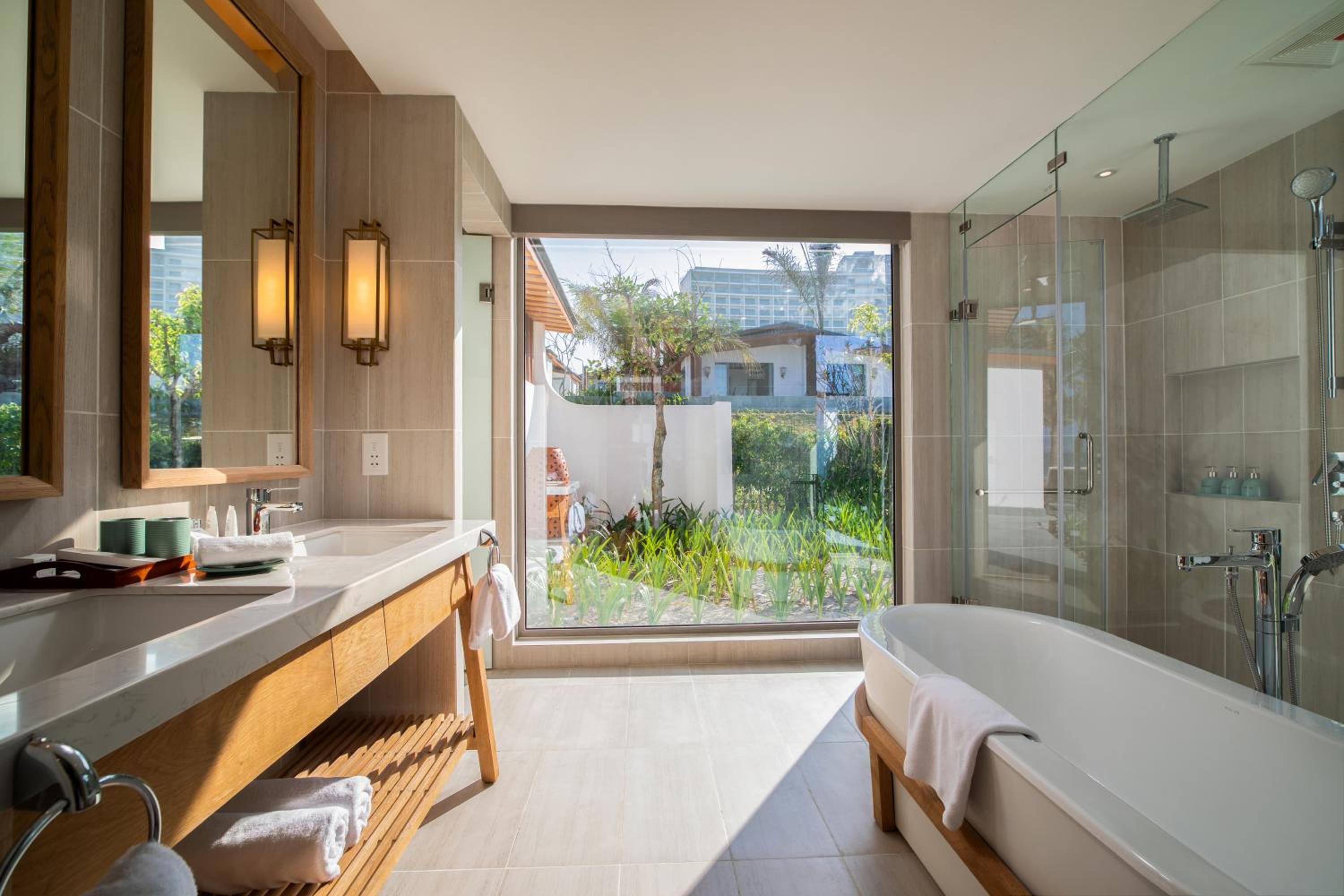 One-Bedroom Pool Villa with Ocean View - Free Access to Executive Lounge - Photo 3