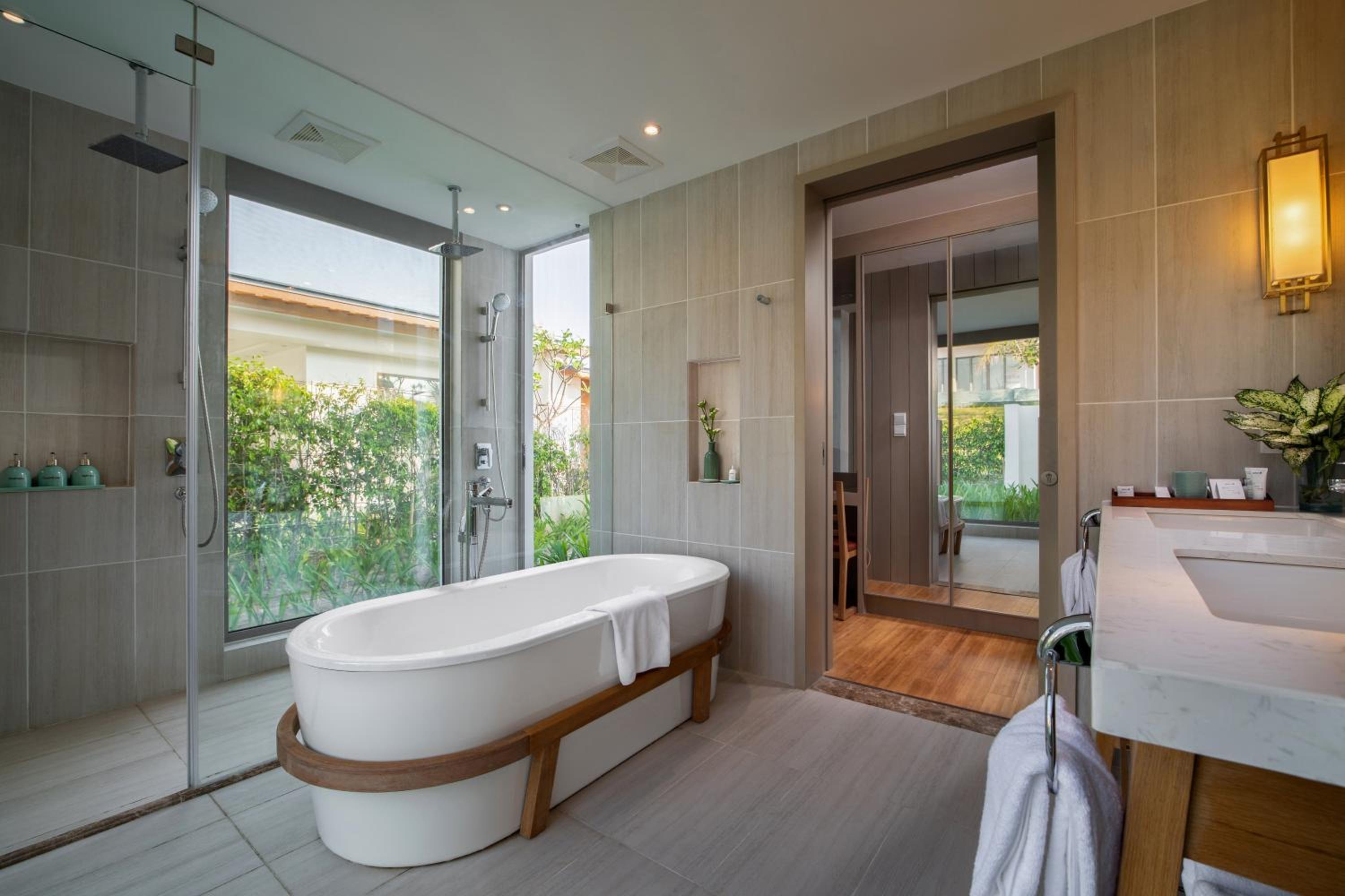One-Bedroom Pool Villa with Ocean View - Free Access to Executive Lounge - Photo 14