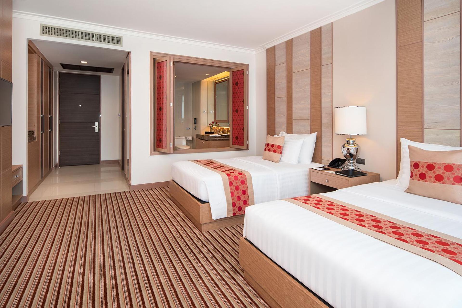 Luxury Room (Main Tower) thumbnail 6
