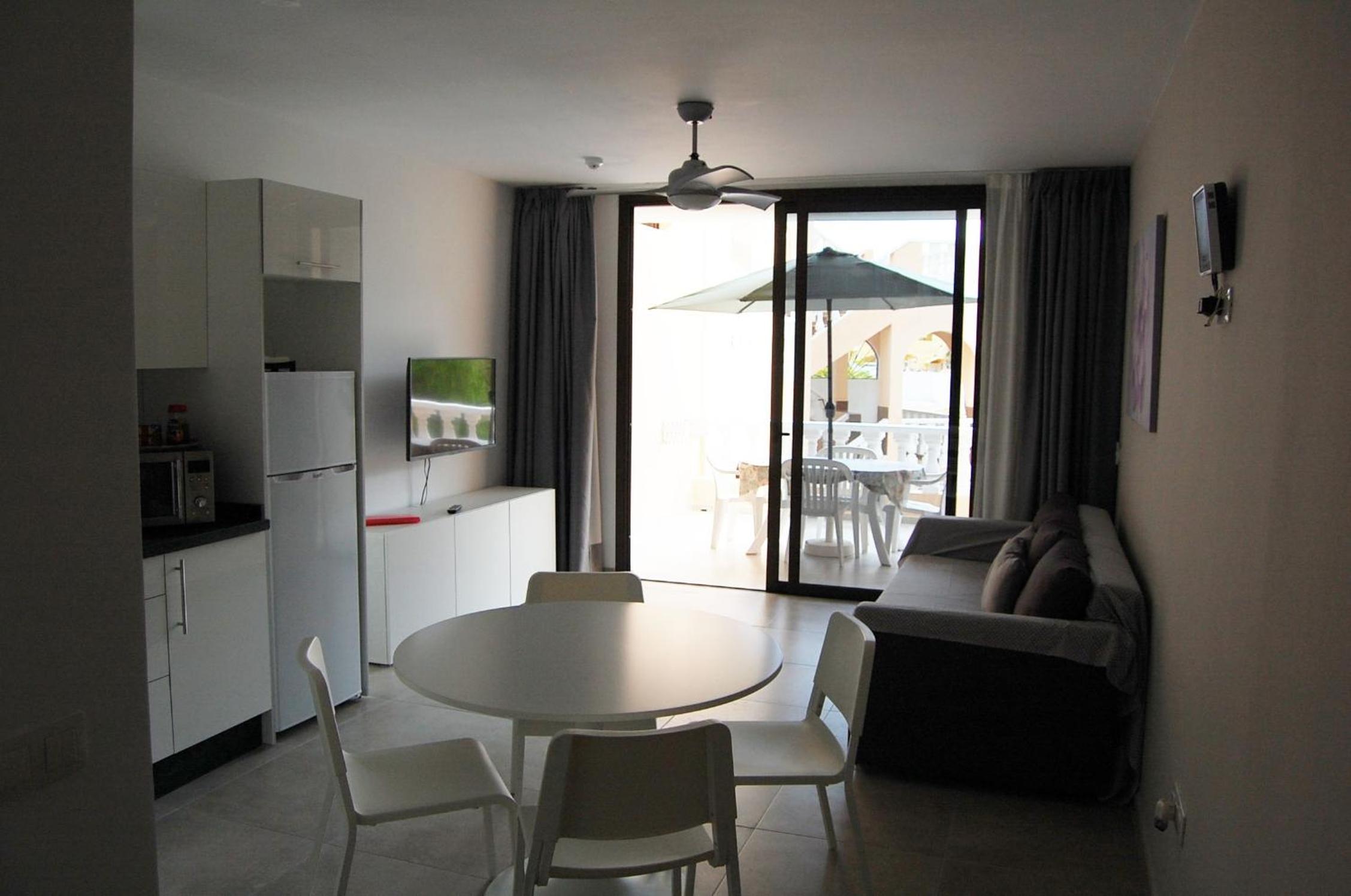 Apartamento con Balcón