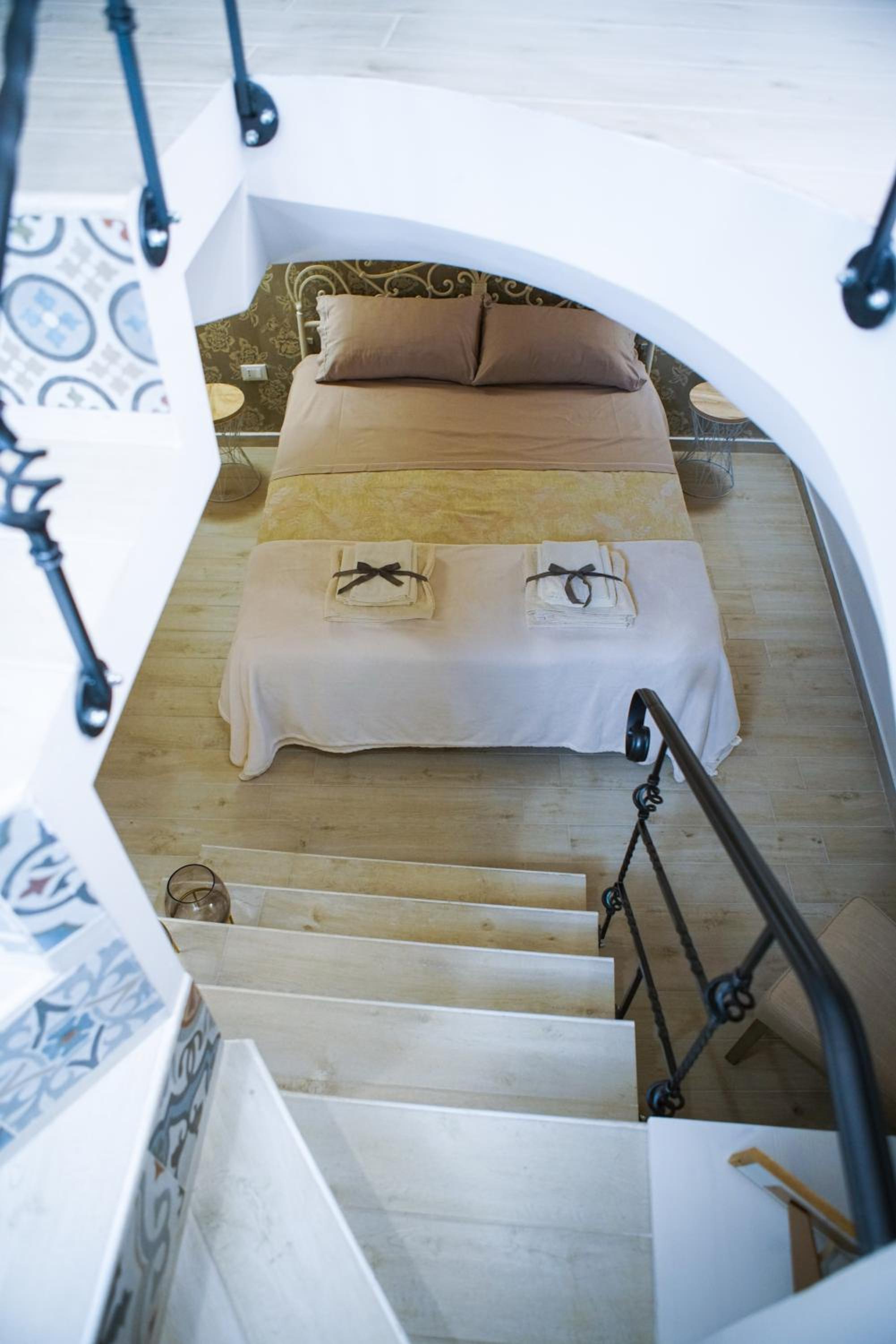 One-Bedroom House - Photo 12