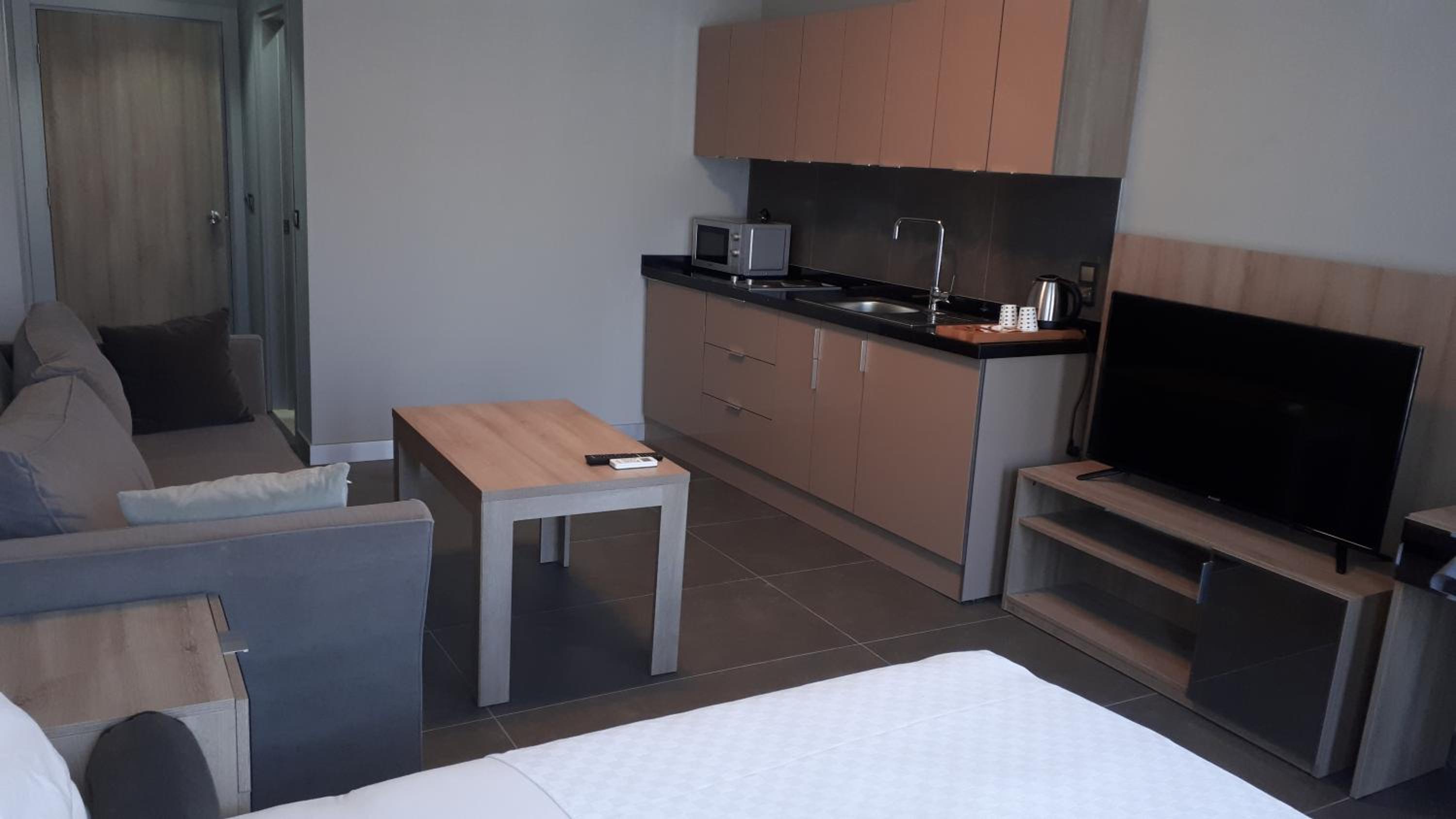 Double Room With Kitchenette photo 3