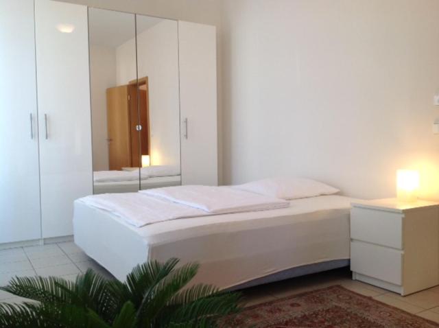 Apartment with Balcony photo 1