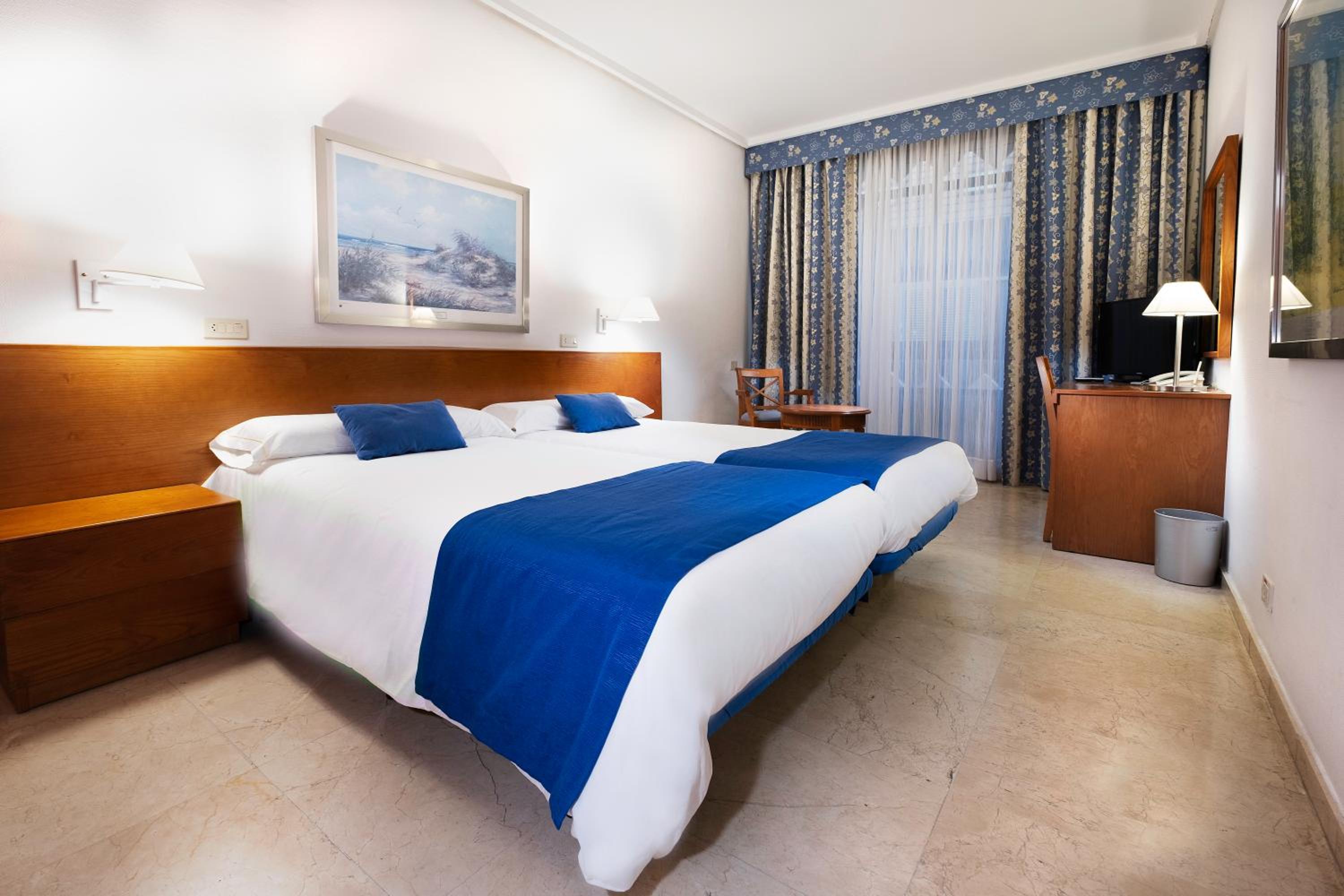Twin Room - Single Use (1 Adult)