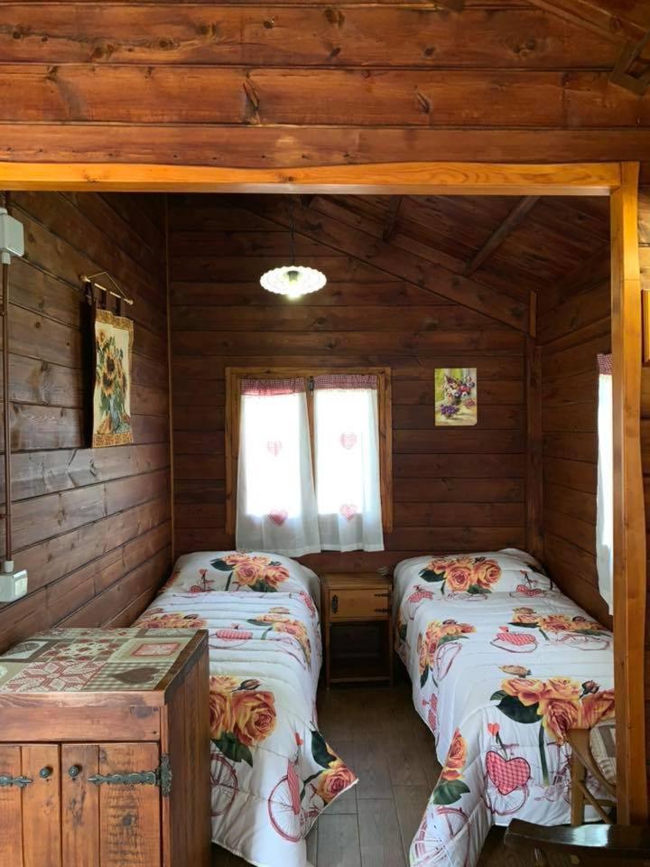 One-Bedroom House photo 1
