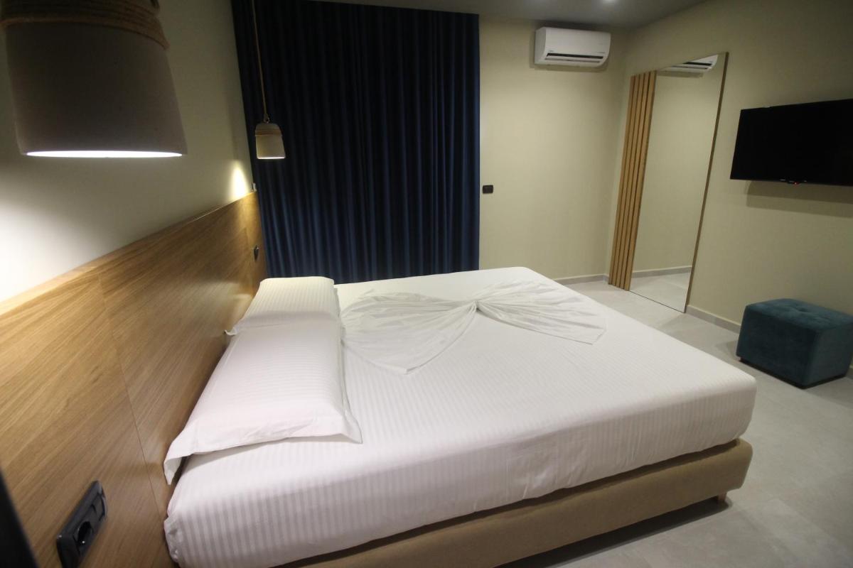 Two-Bedroom Suite with Side Sea View