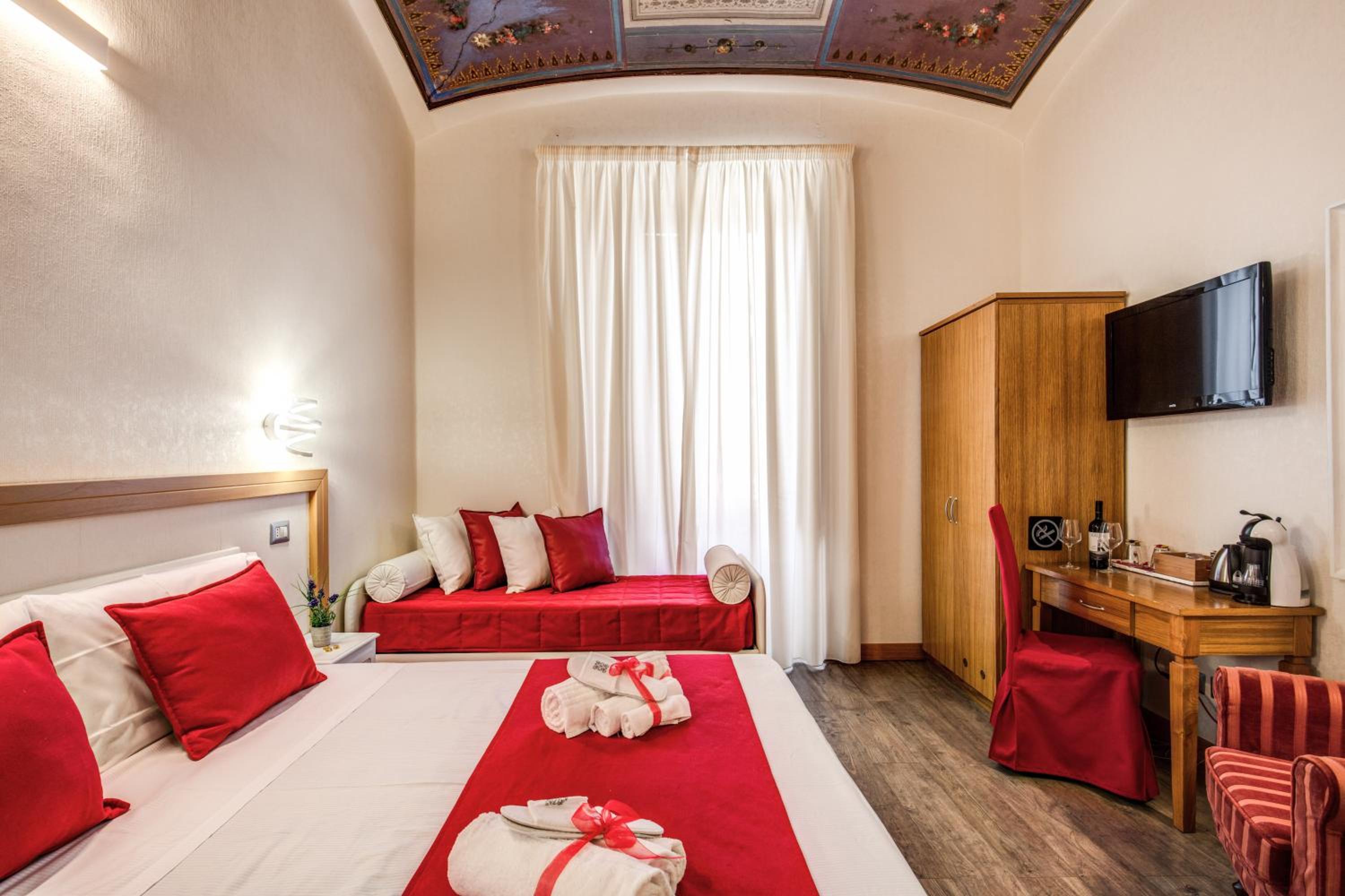 Superior Double or Twin Room photo 1
