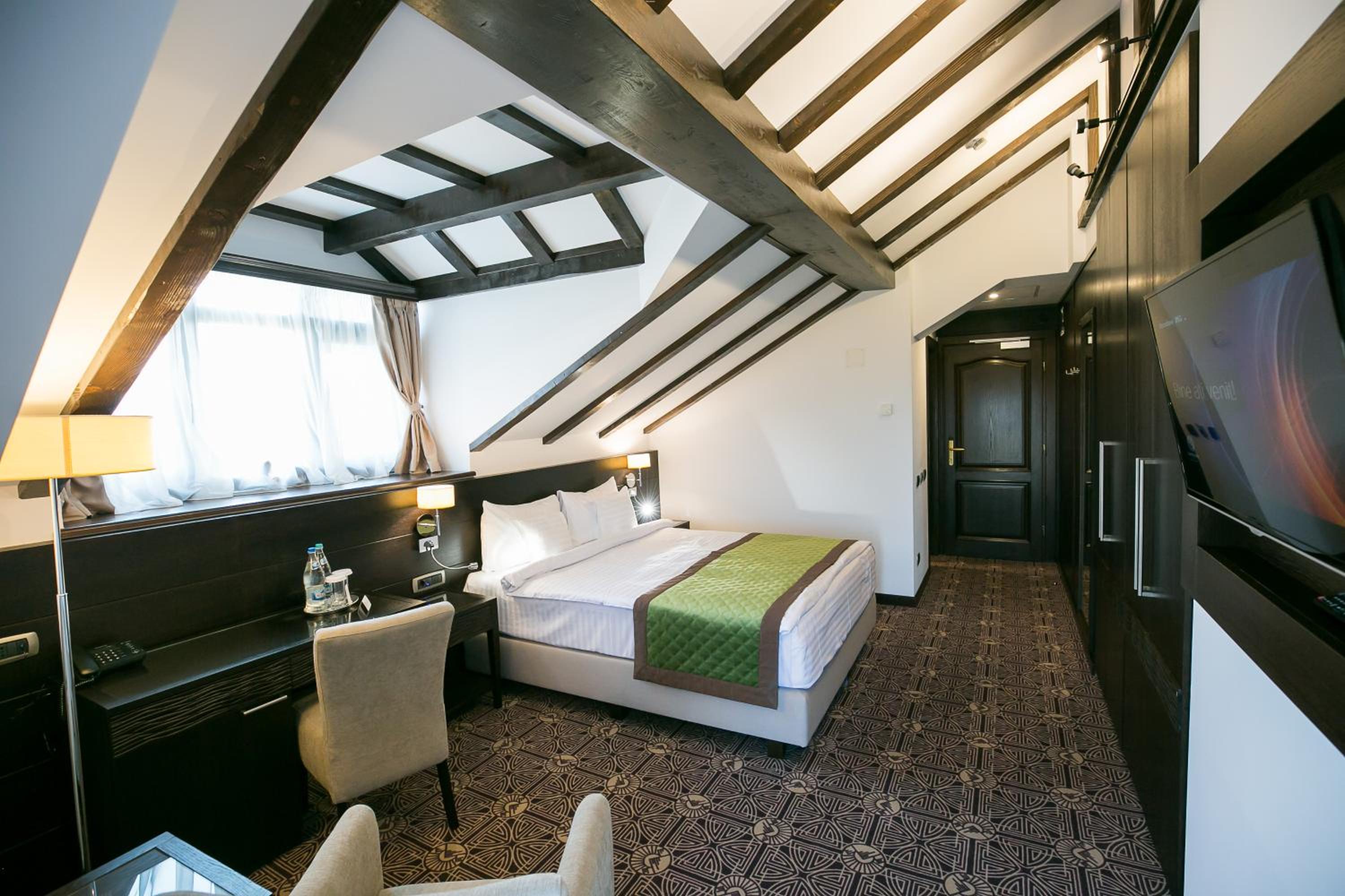 Superior Double or Twin Room - Photo 2