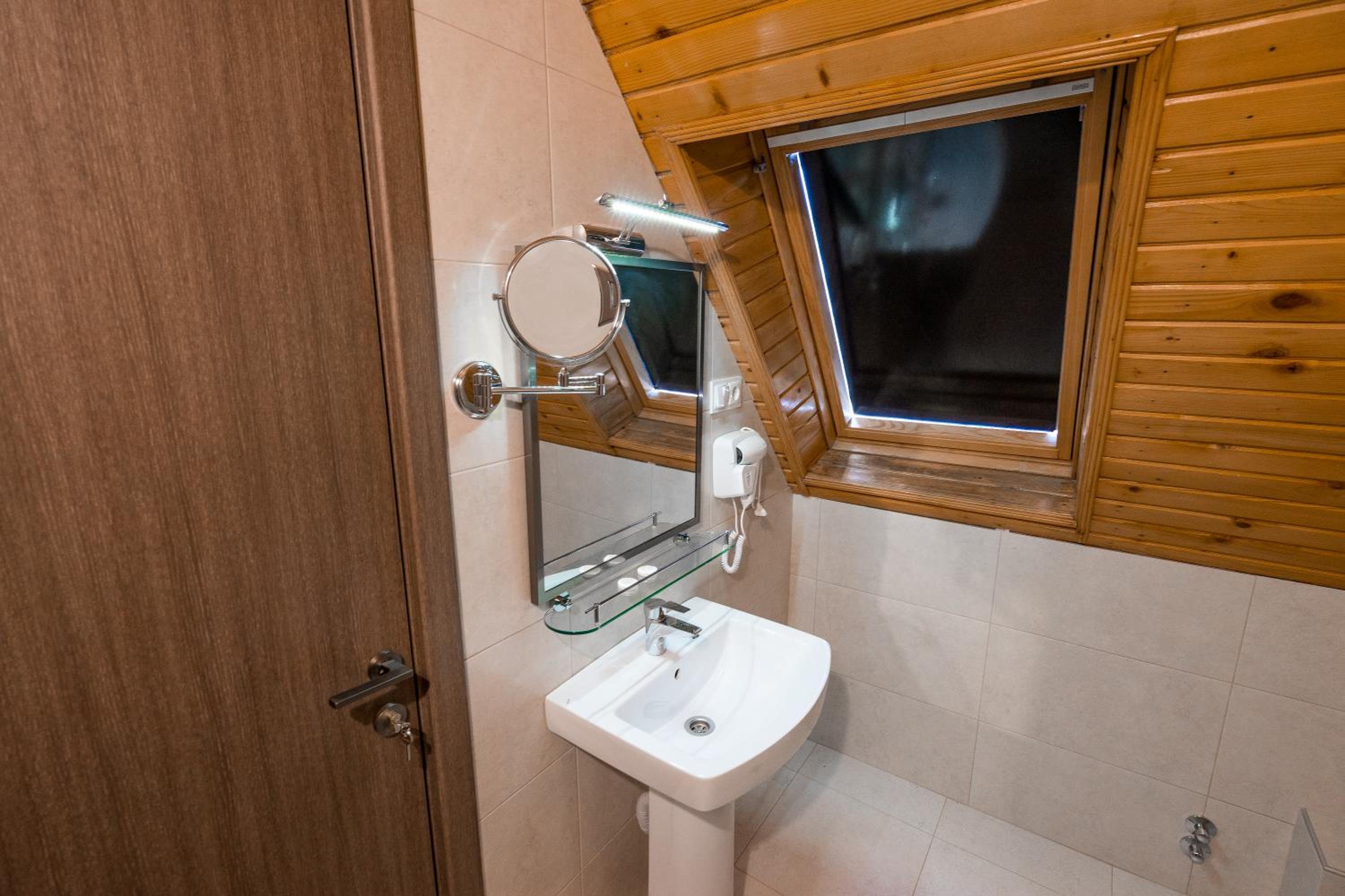 Large Double Room