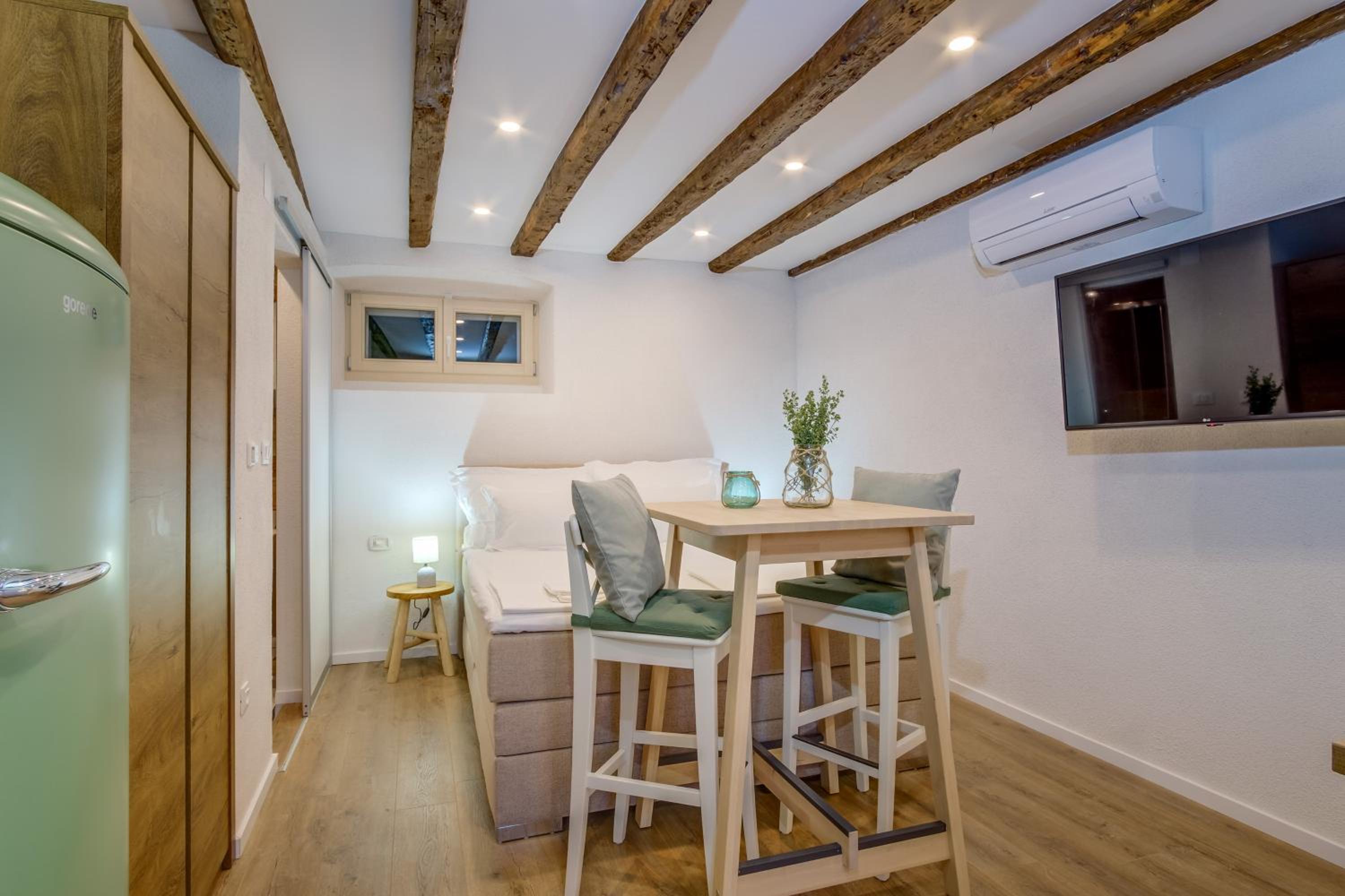 Rustical Studio Apartment