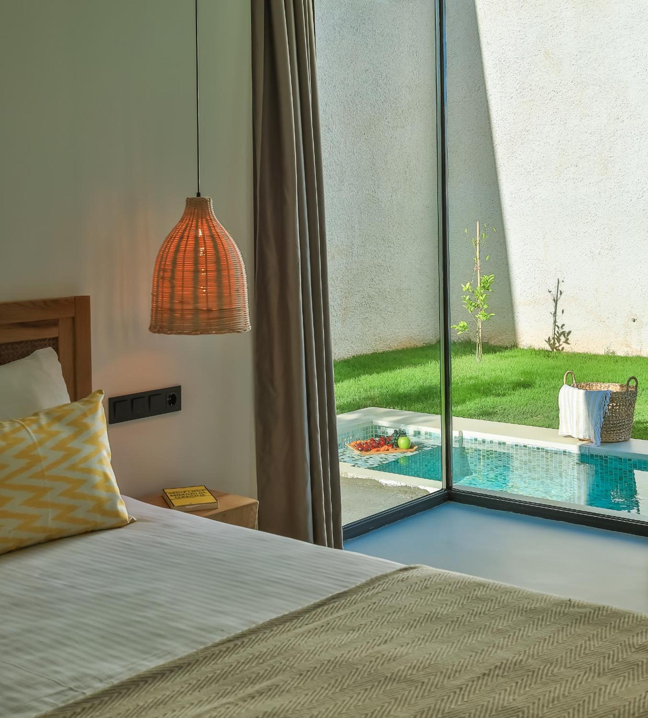 Double Room with Spa Bath - Photo 1
