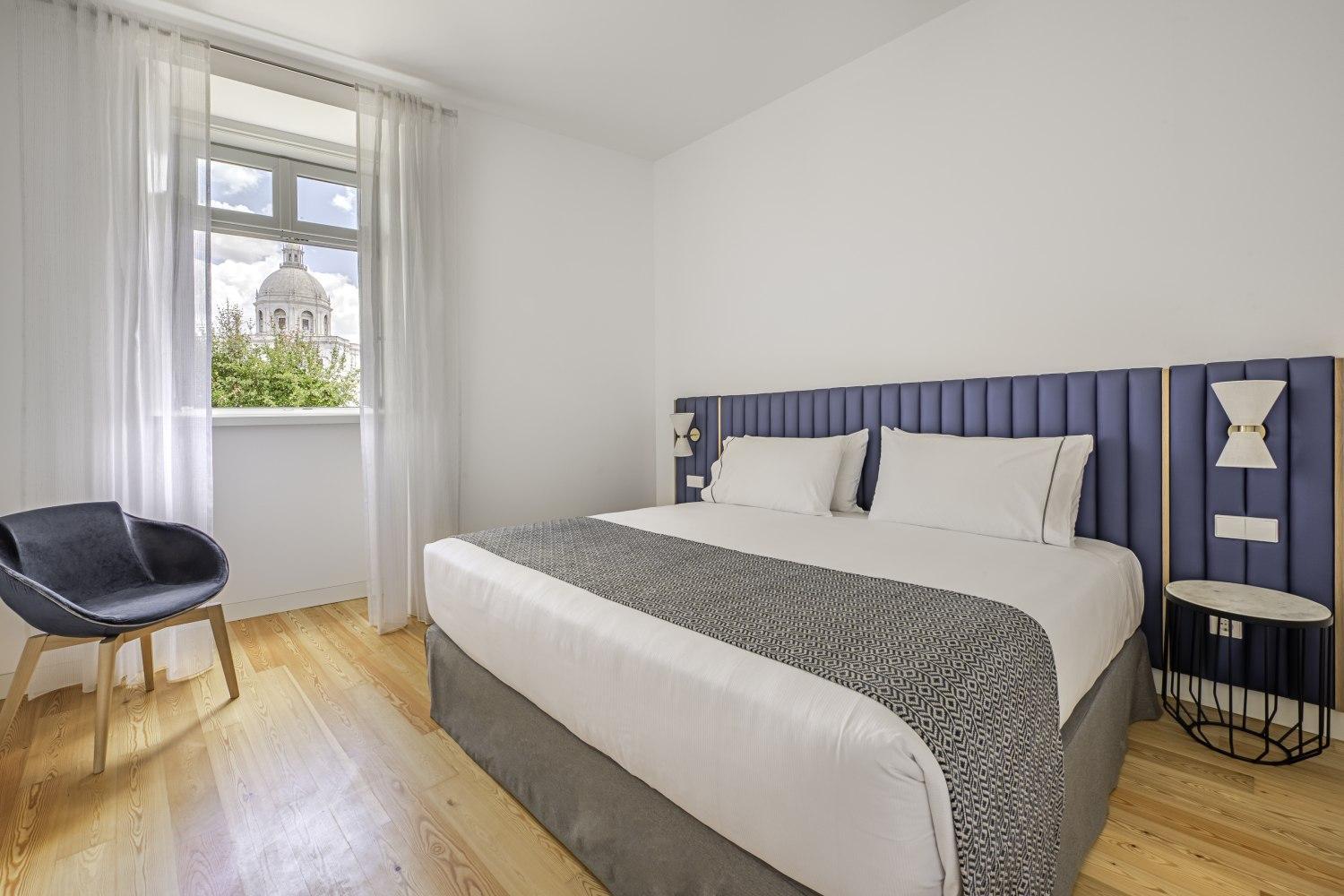 One-Bedroom Apartment - Photo 12