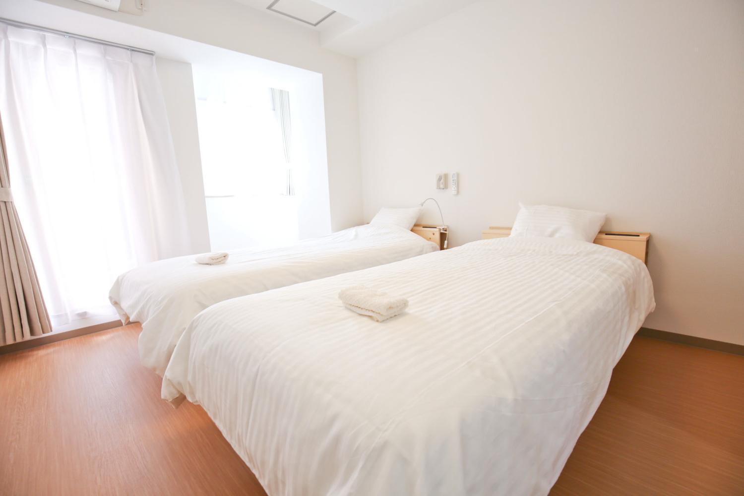 Twin Room with Shower