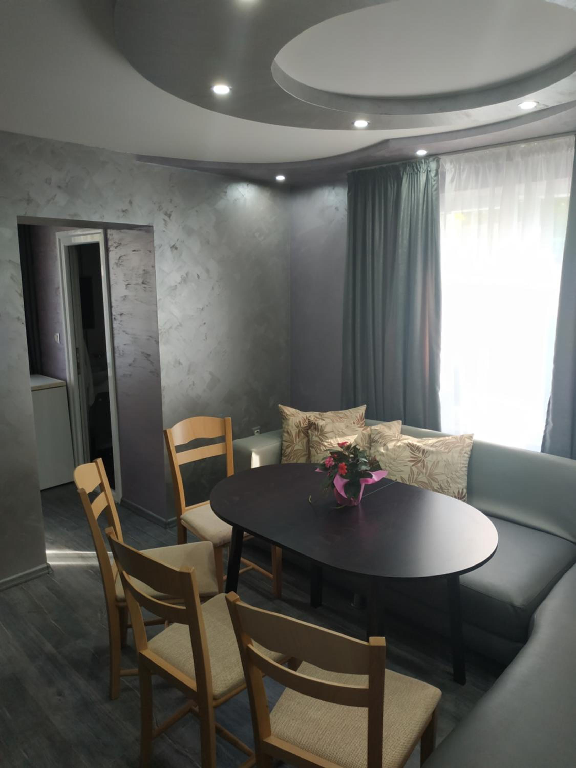 Two-Bedroom Apartment - Photo 9