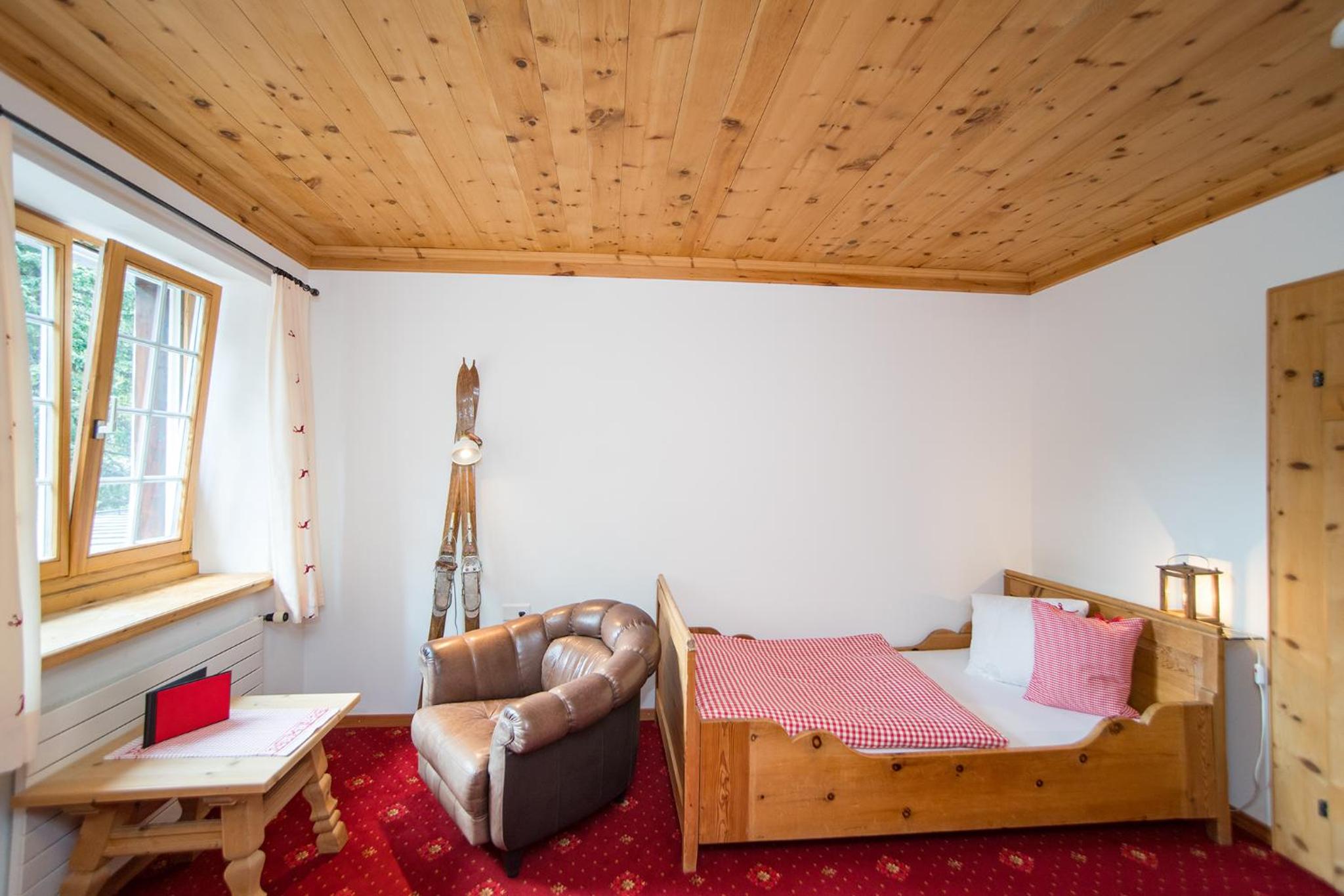 Single Room with Mountain View