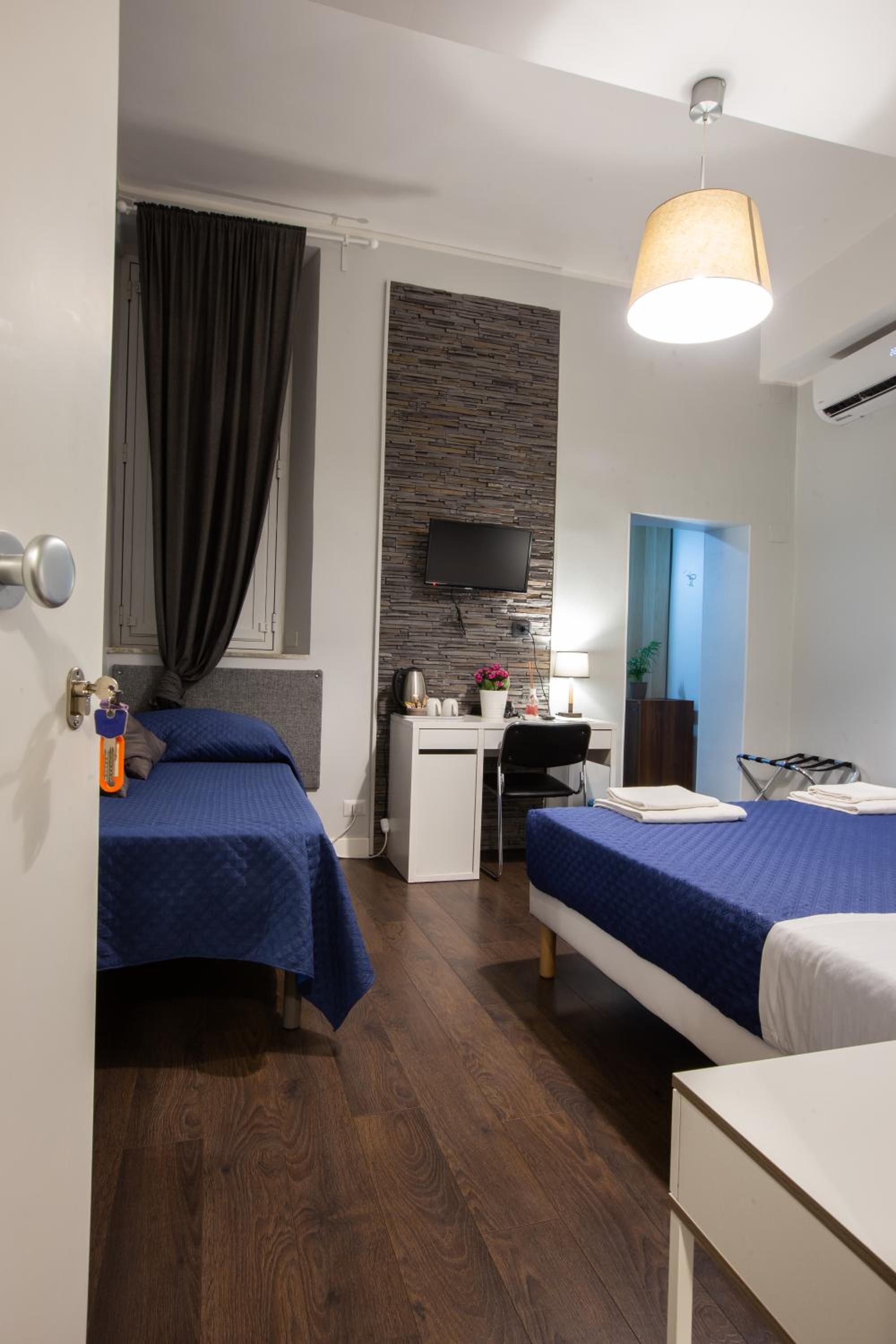 Comfort Triple Room photo 2