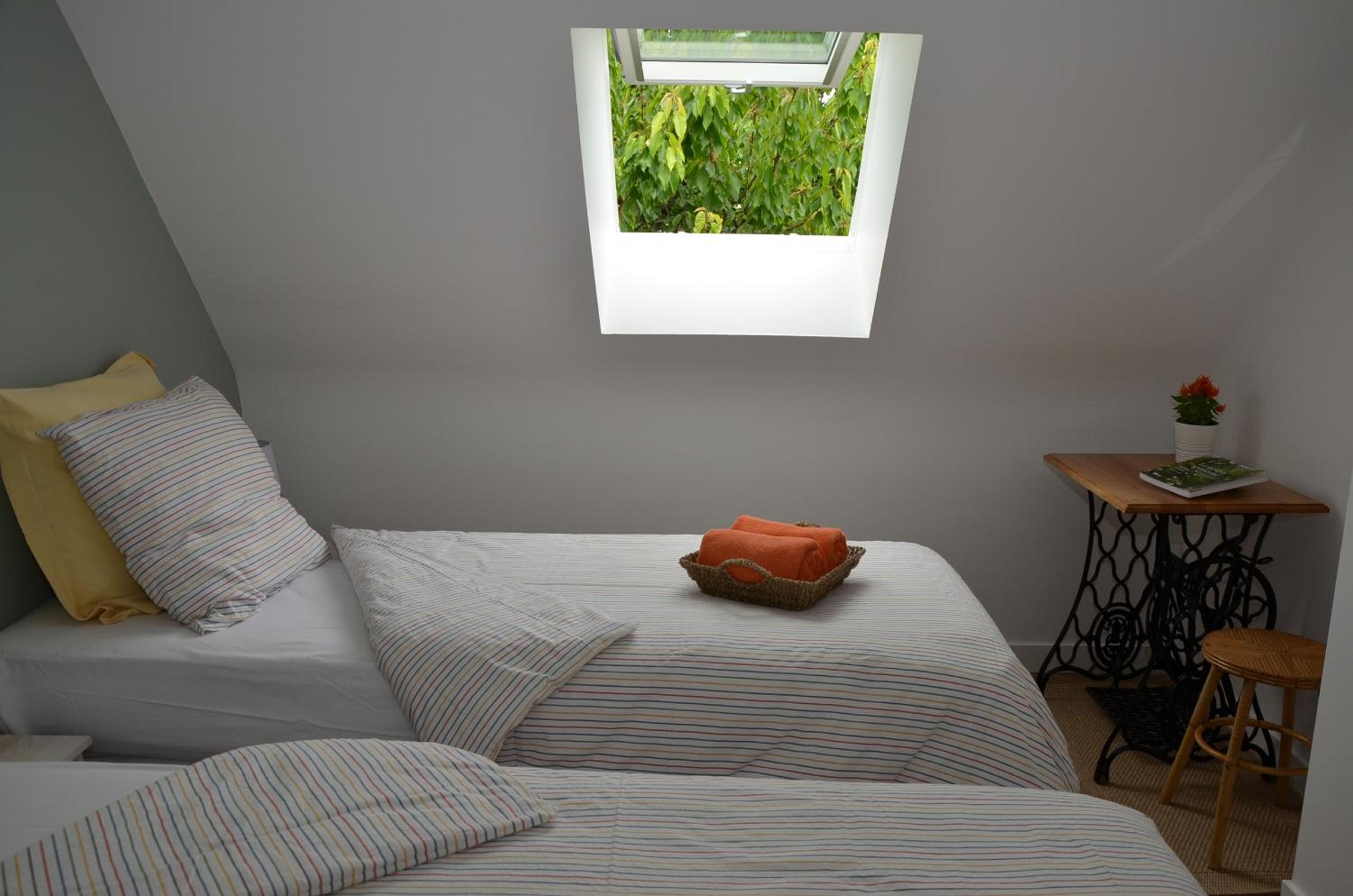 Double or Twin Room with Garden View - Photo 36
