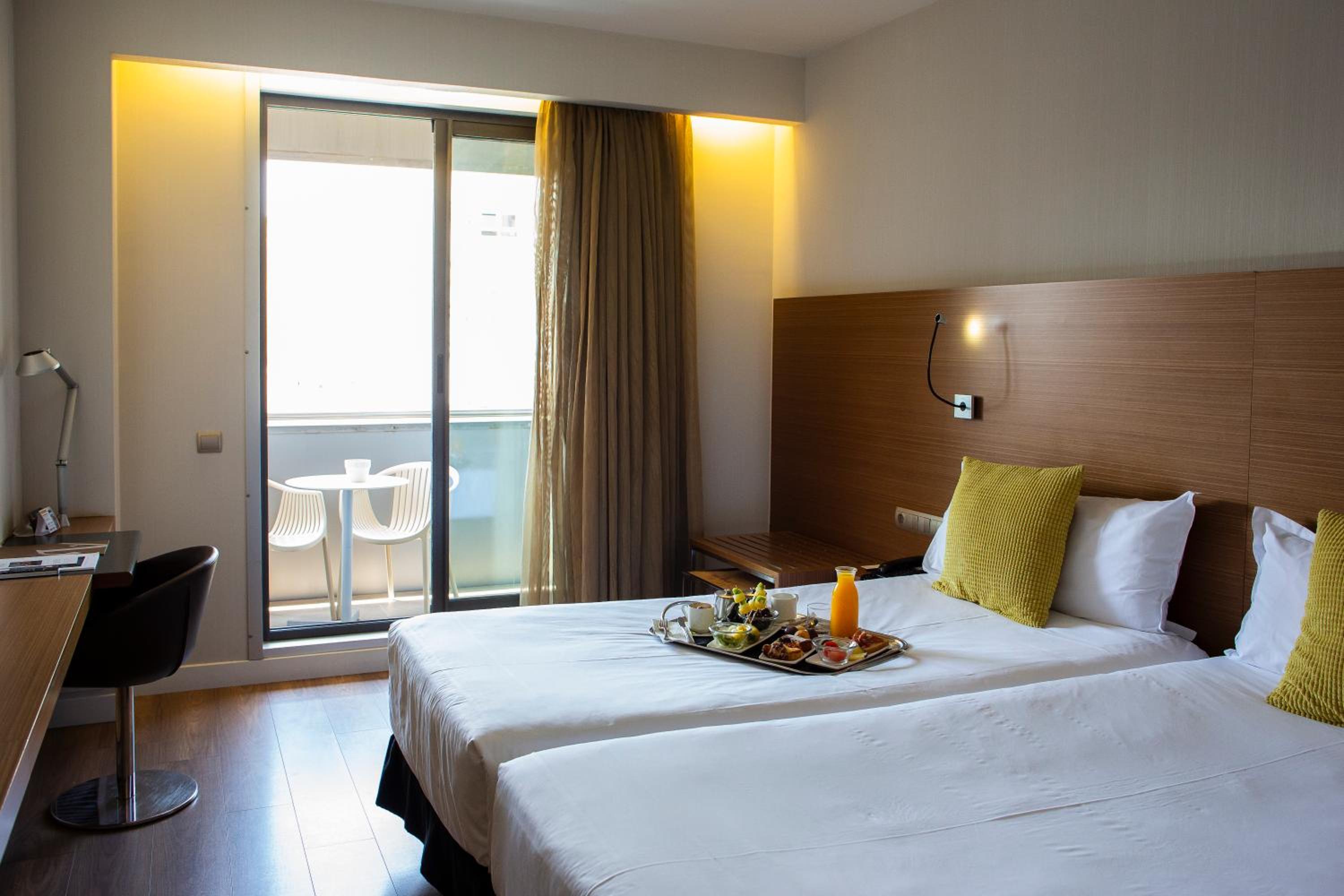 Double Room with Terrace - Photo 3
