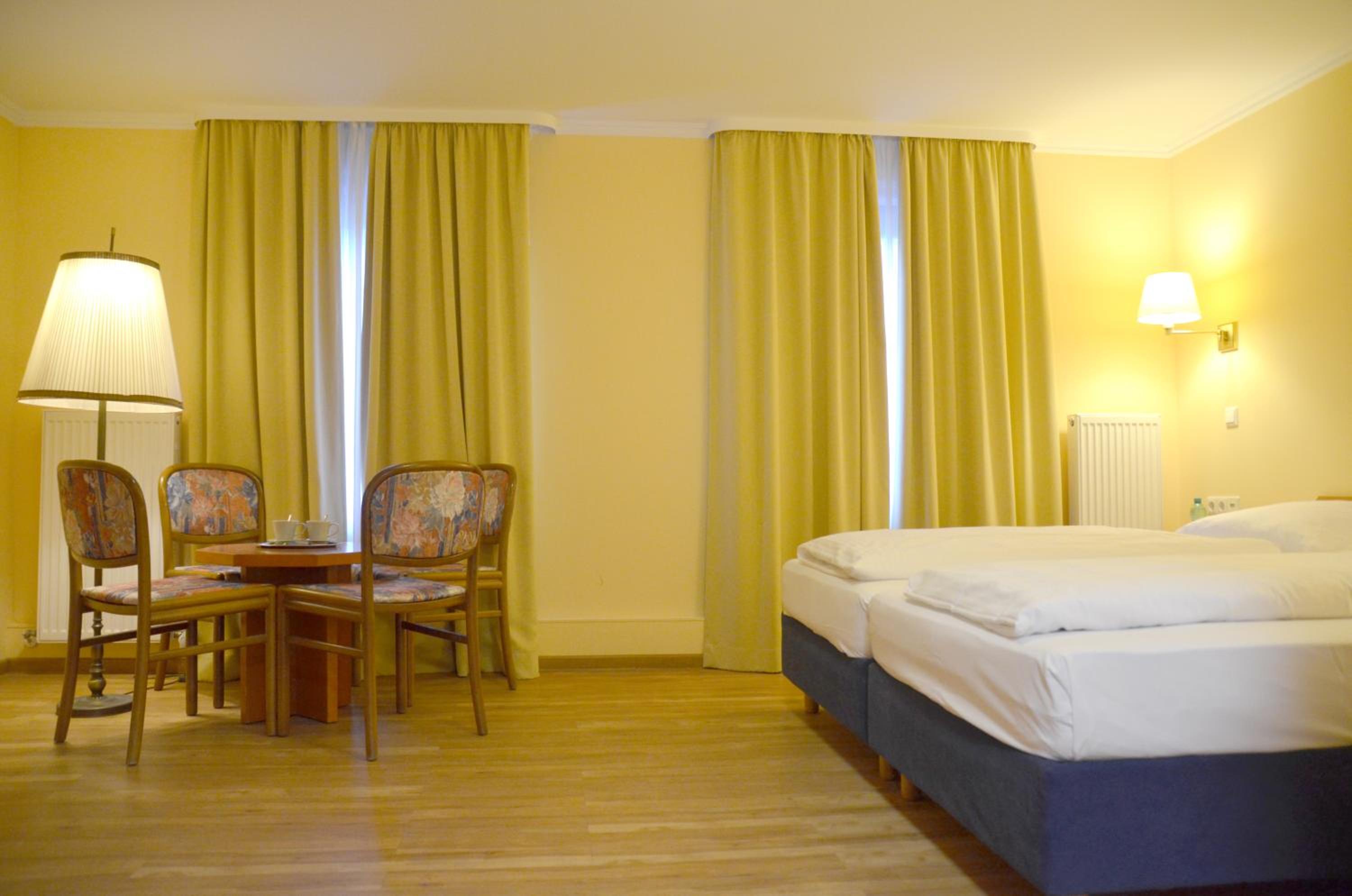 Double Room - Photo 5