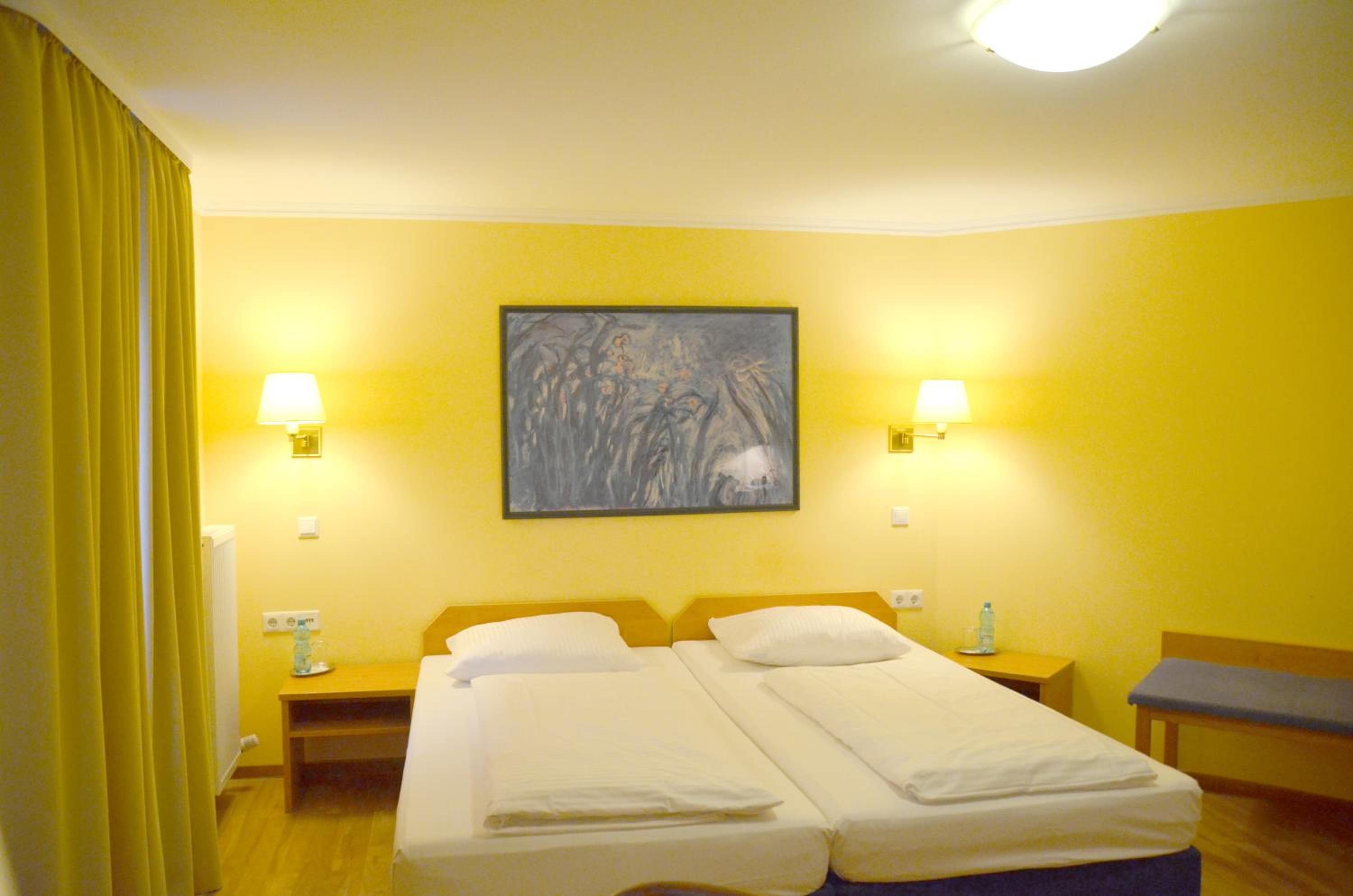 Double Room - Photo 1