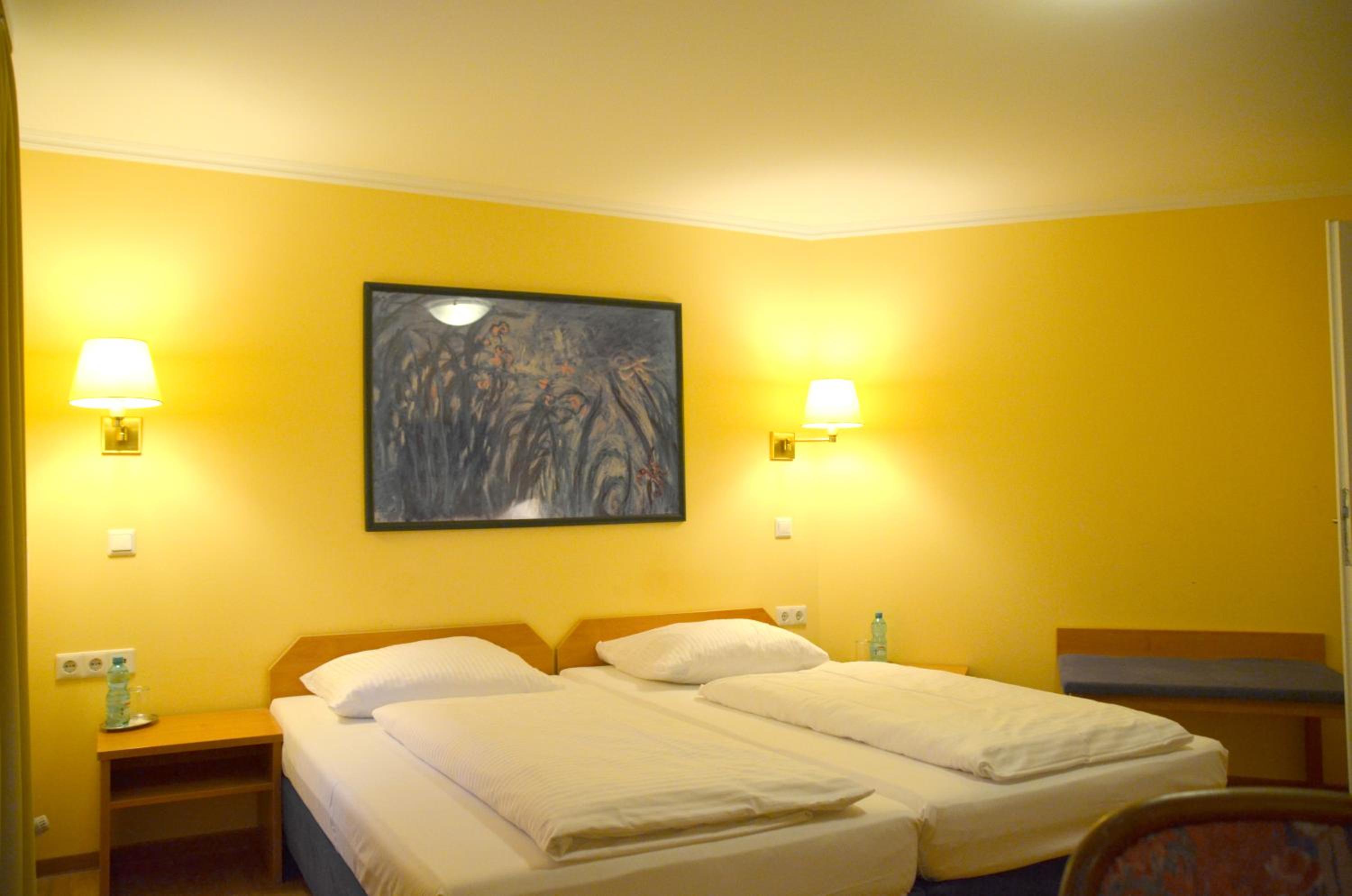 Double Room - Photo 7