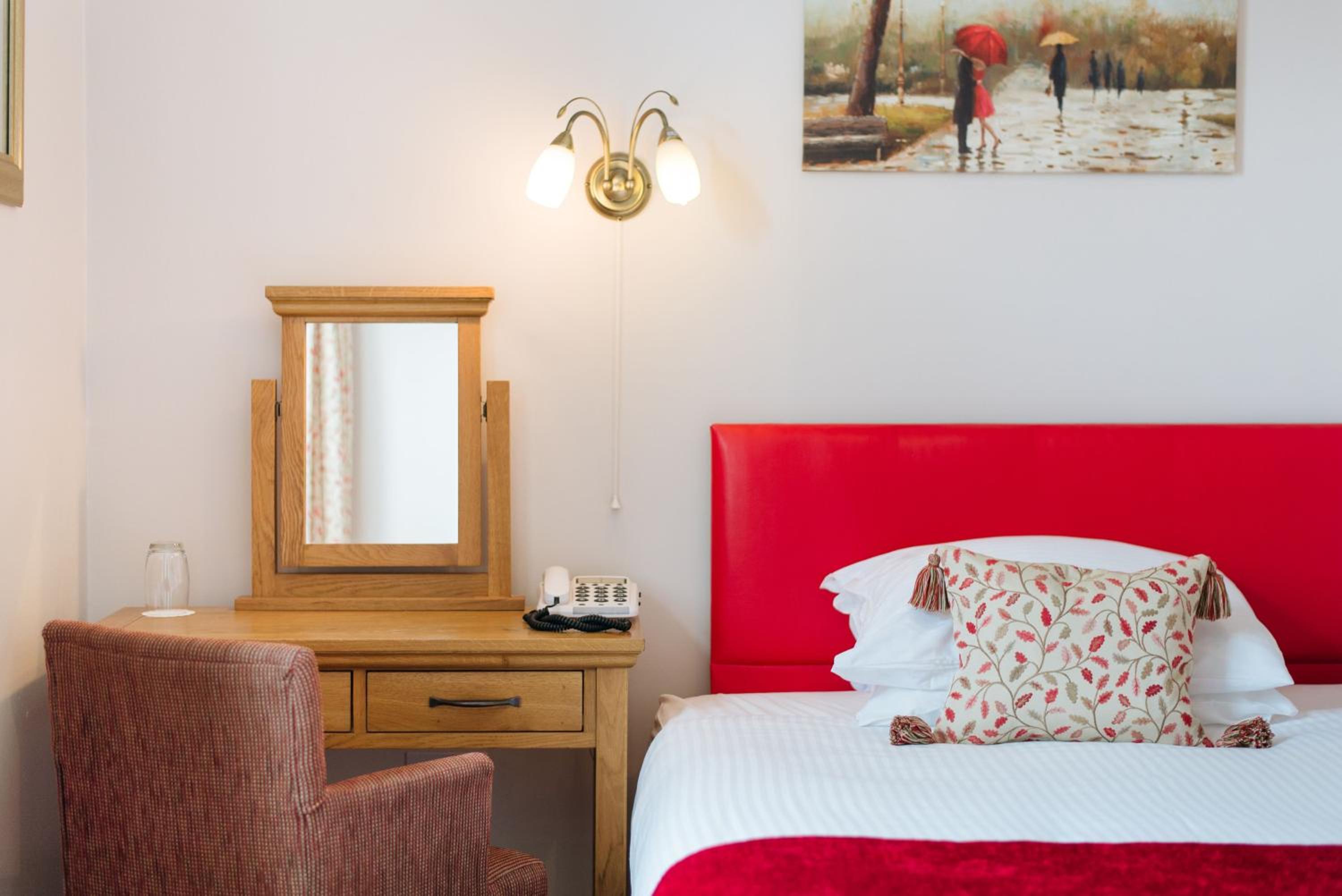 Single Room photo 3
