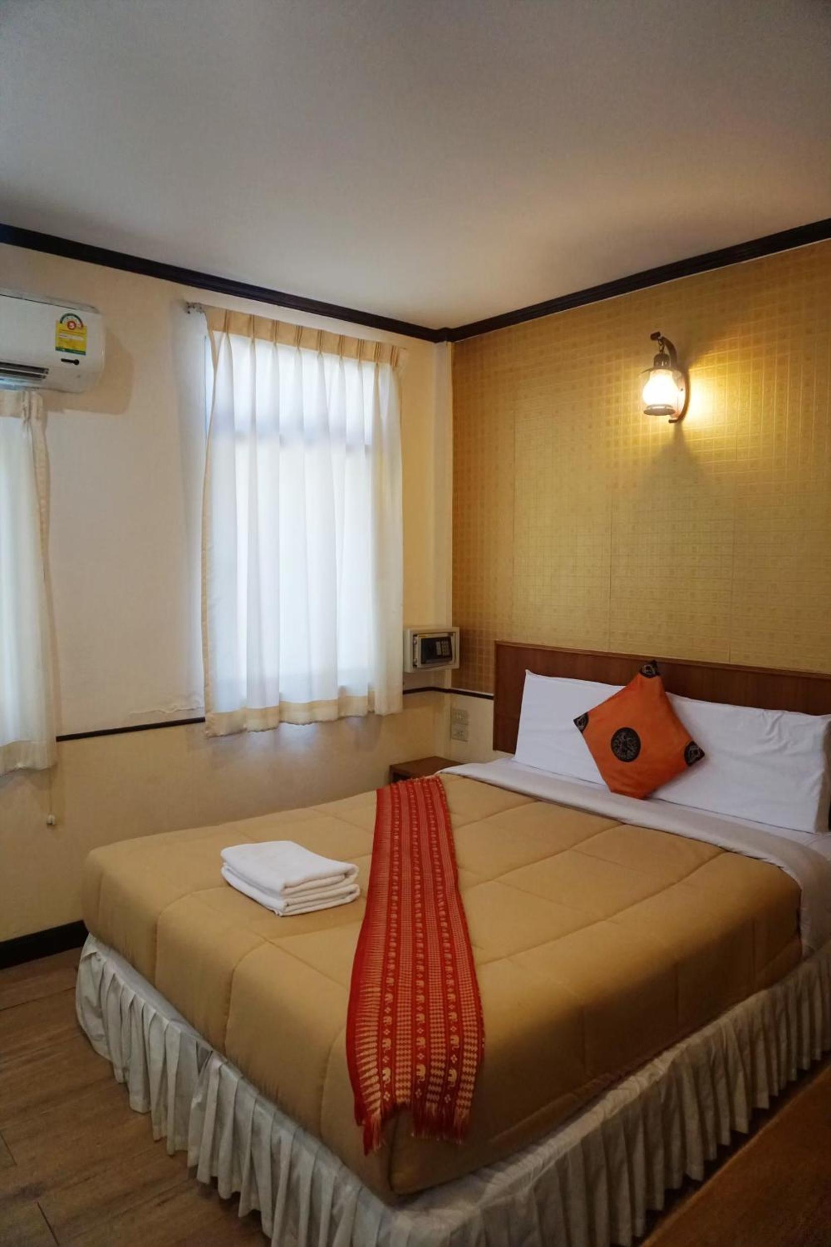 Deluxe Double Room photo 2