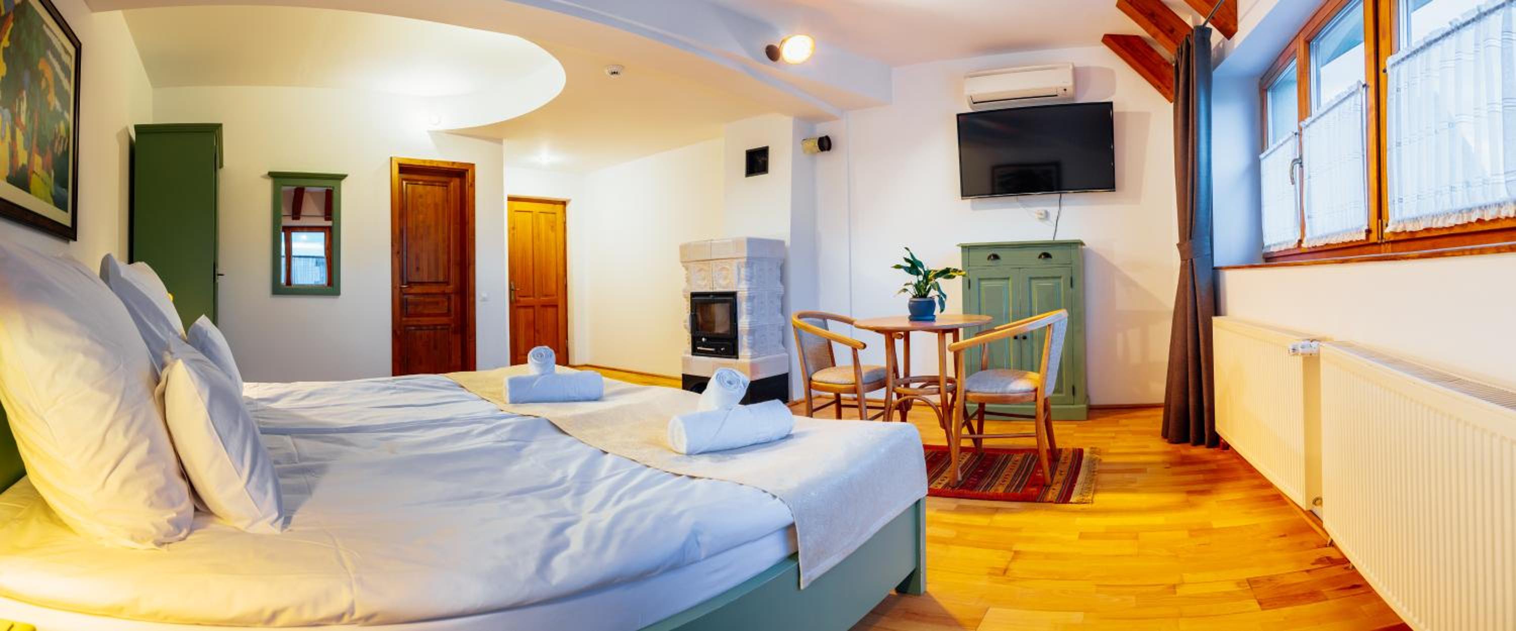 Large Double or Twin Room - Photo 4