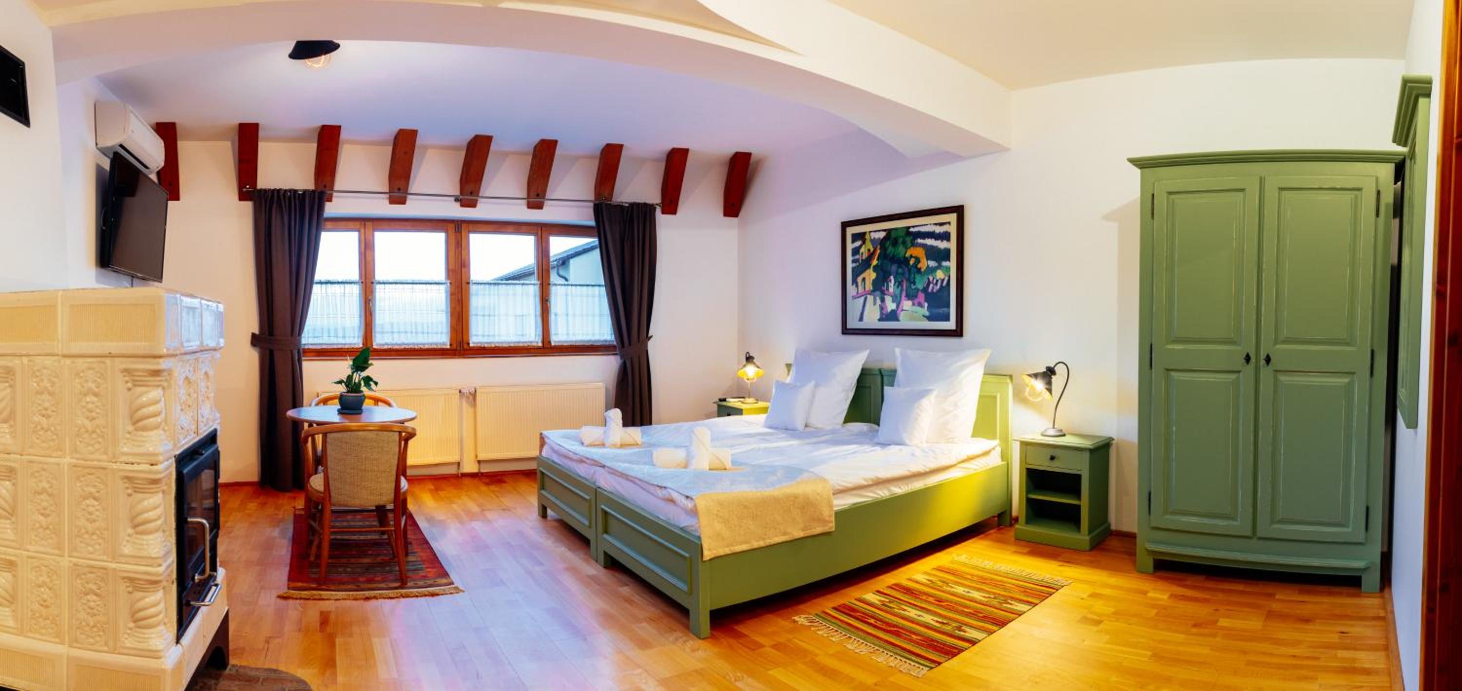 Large Double or Twin Room - Photo 5