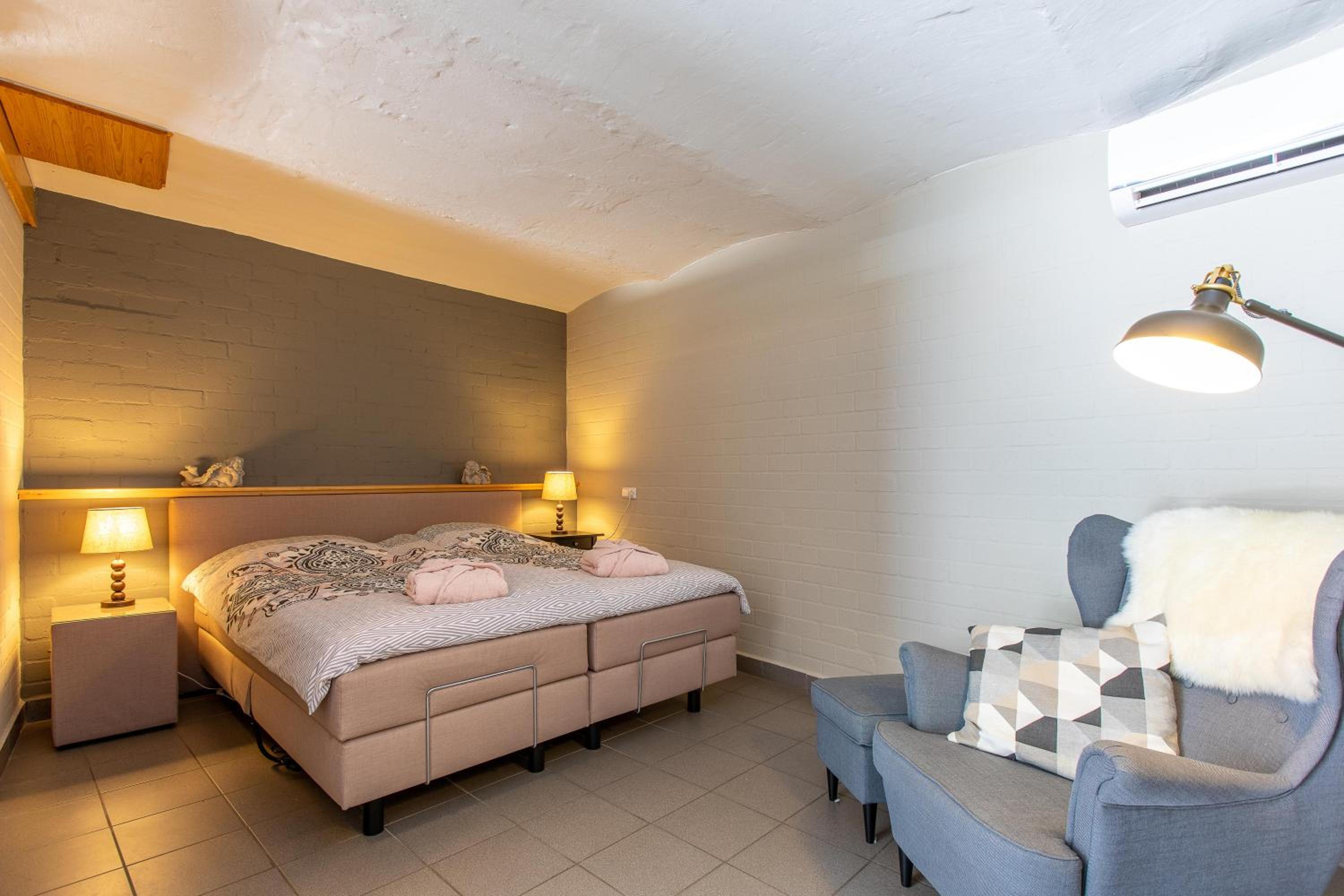 Double Room with Private Bathroom photo 3