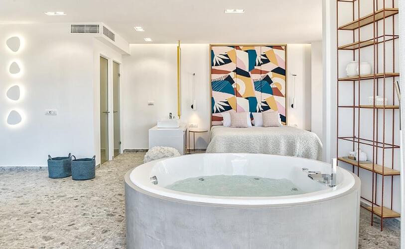 Superior Grand Suite with Spa Bath and Sea view  - Photo 12