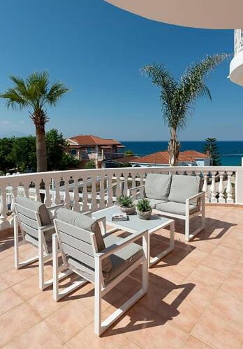 Superior Grand Suite with Spa Bath and Sea view  - Photo 22