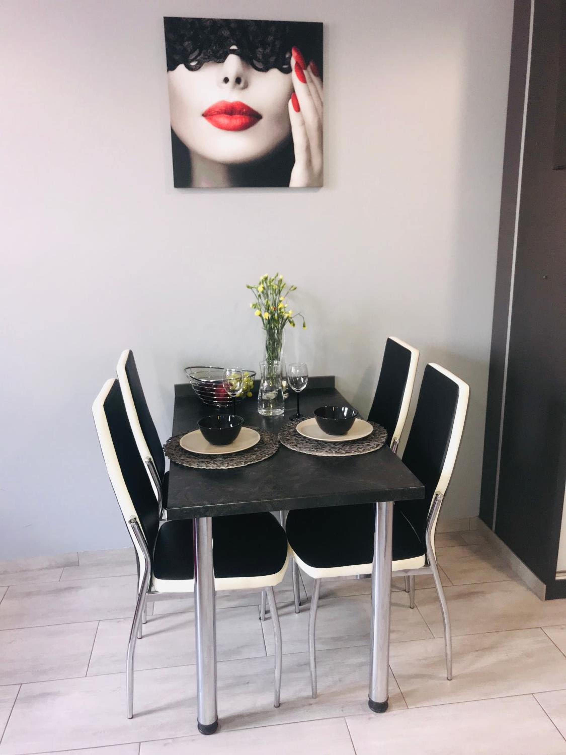 Comfort Apartment - Photo 14