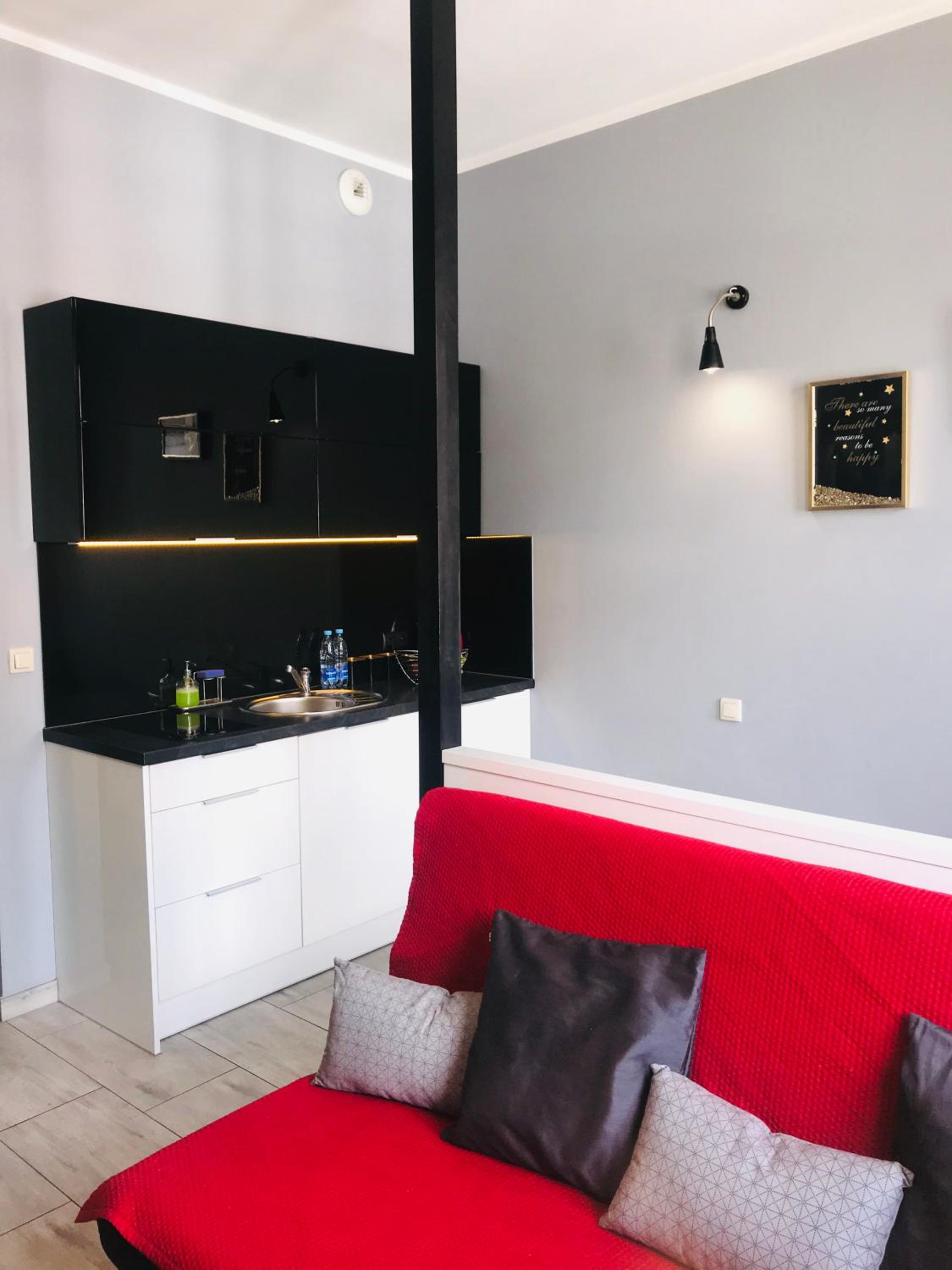 Comfort Apartment - Photo 11