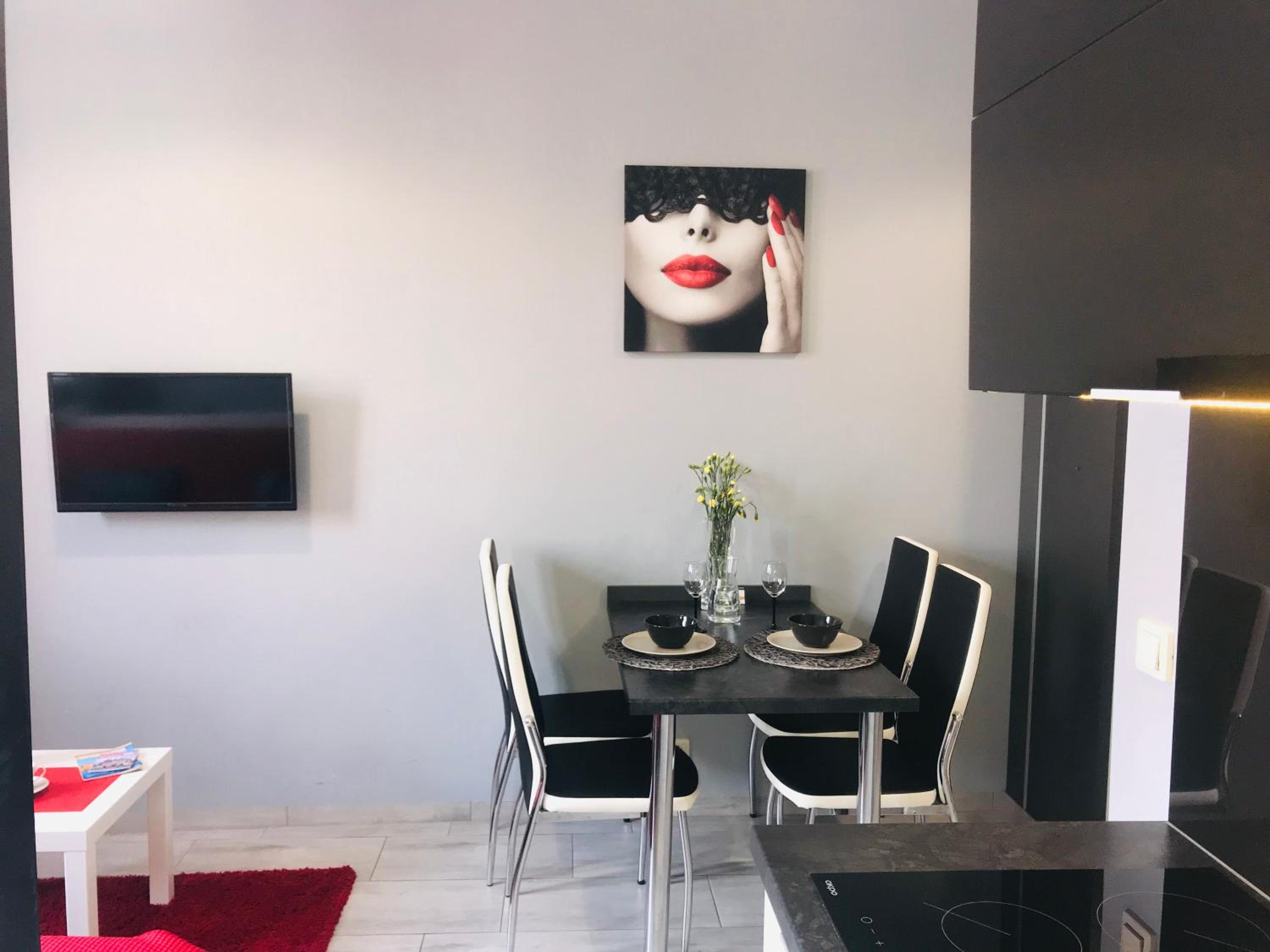 Comfort Apartment - Photo 10