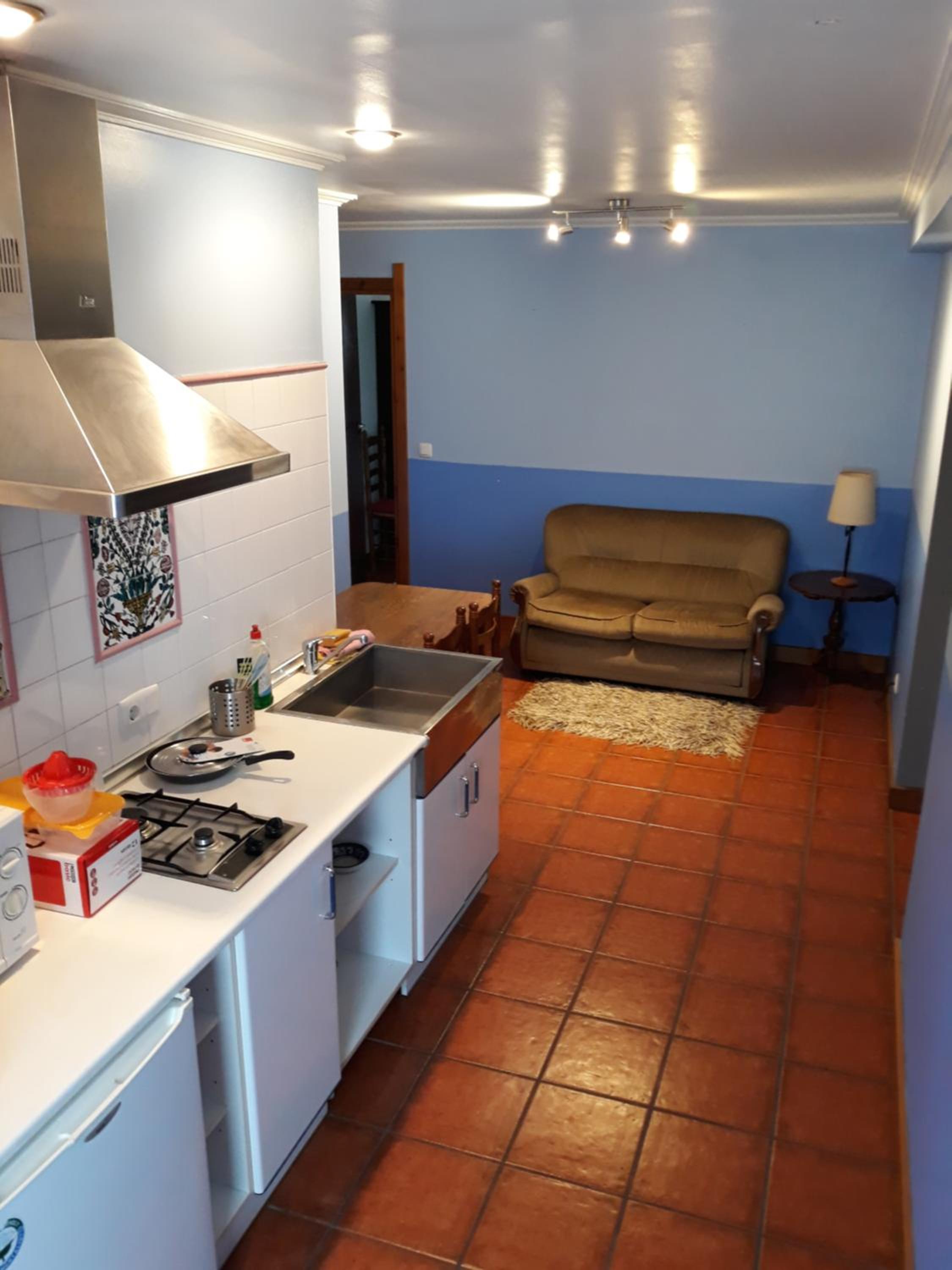 Two-Bedroom Apartment - Photo 11
