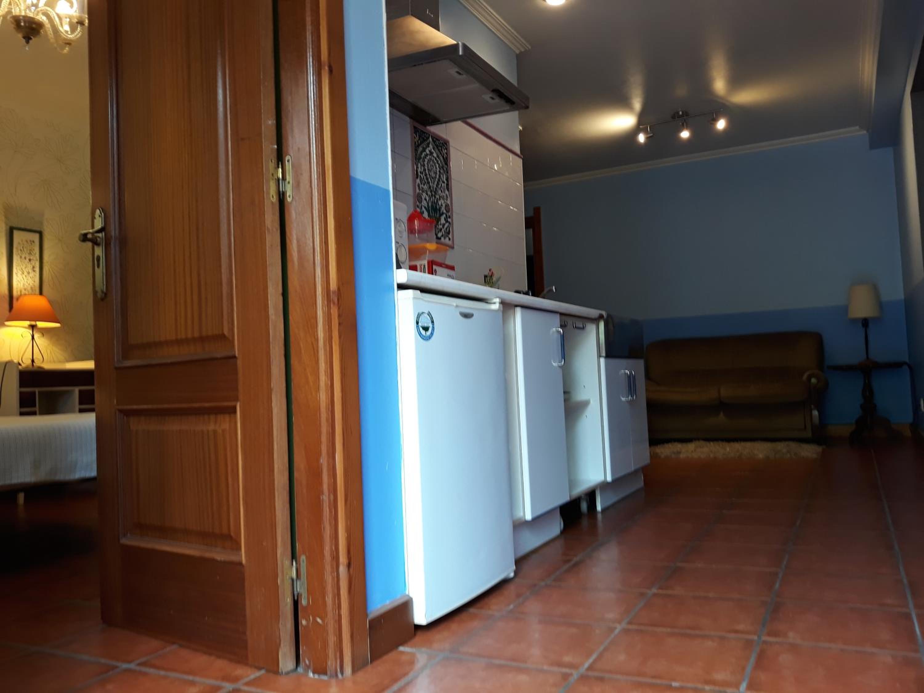 Two-Bedroom Apartment - Photo 16