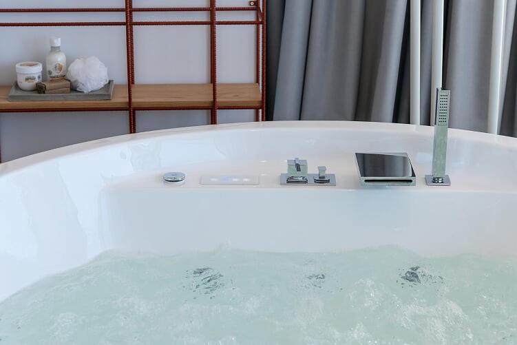 Superior Grand Suite with Spa Bath and Sea view  - Photo 20