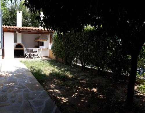 Two-Bedroom House photo 2