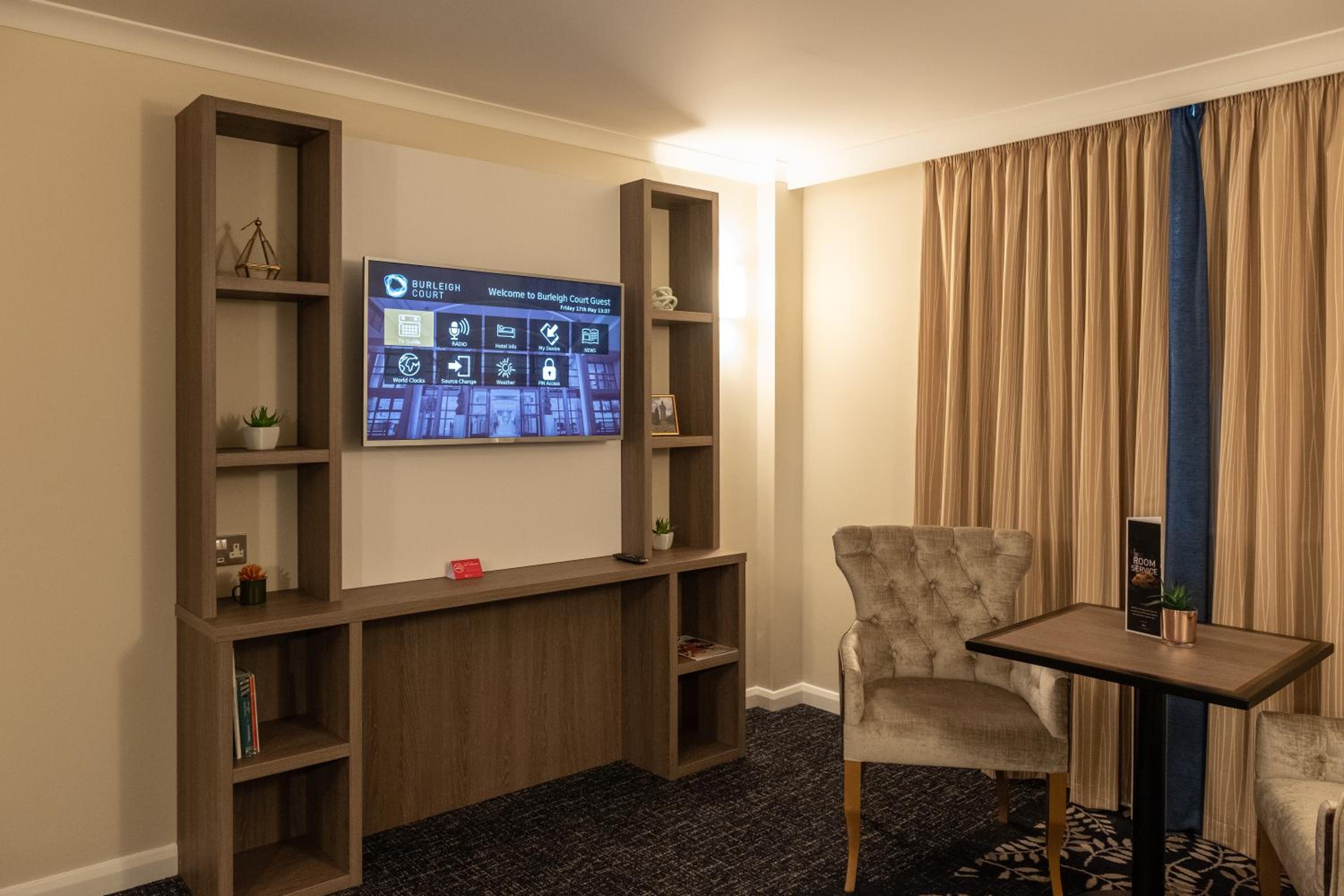 Suite - Photo 6