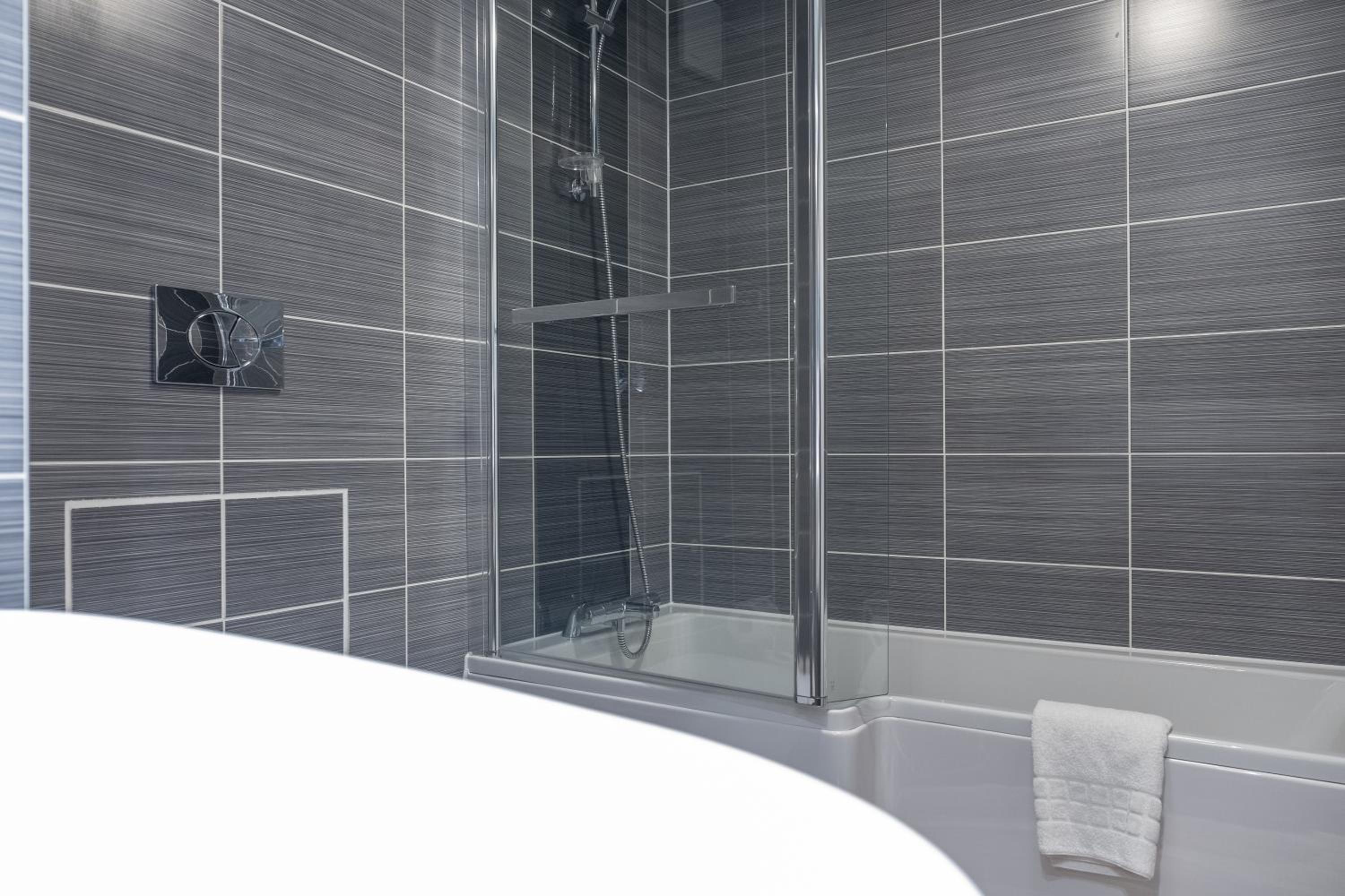 Executive Double Room - Photo 11