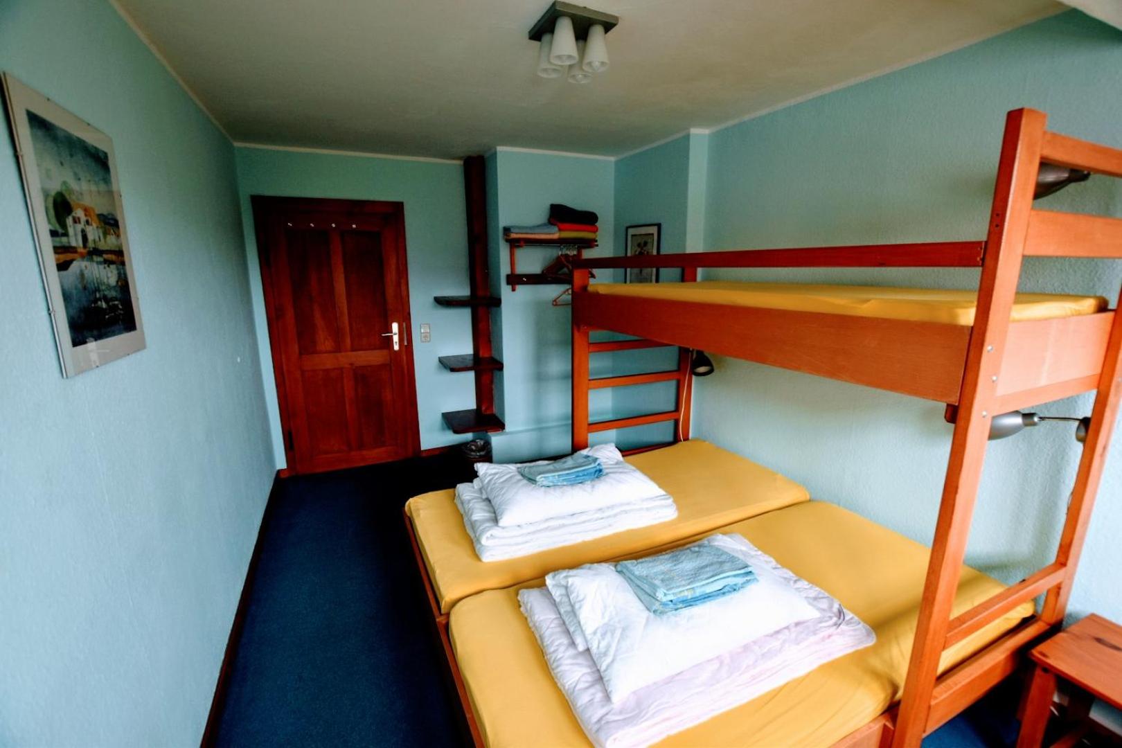 Triple Room with Shared Bathroom photo 1