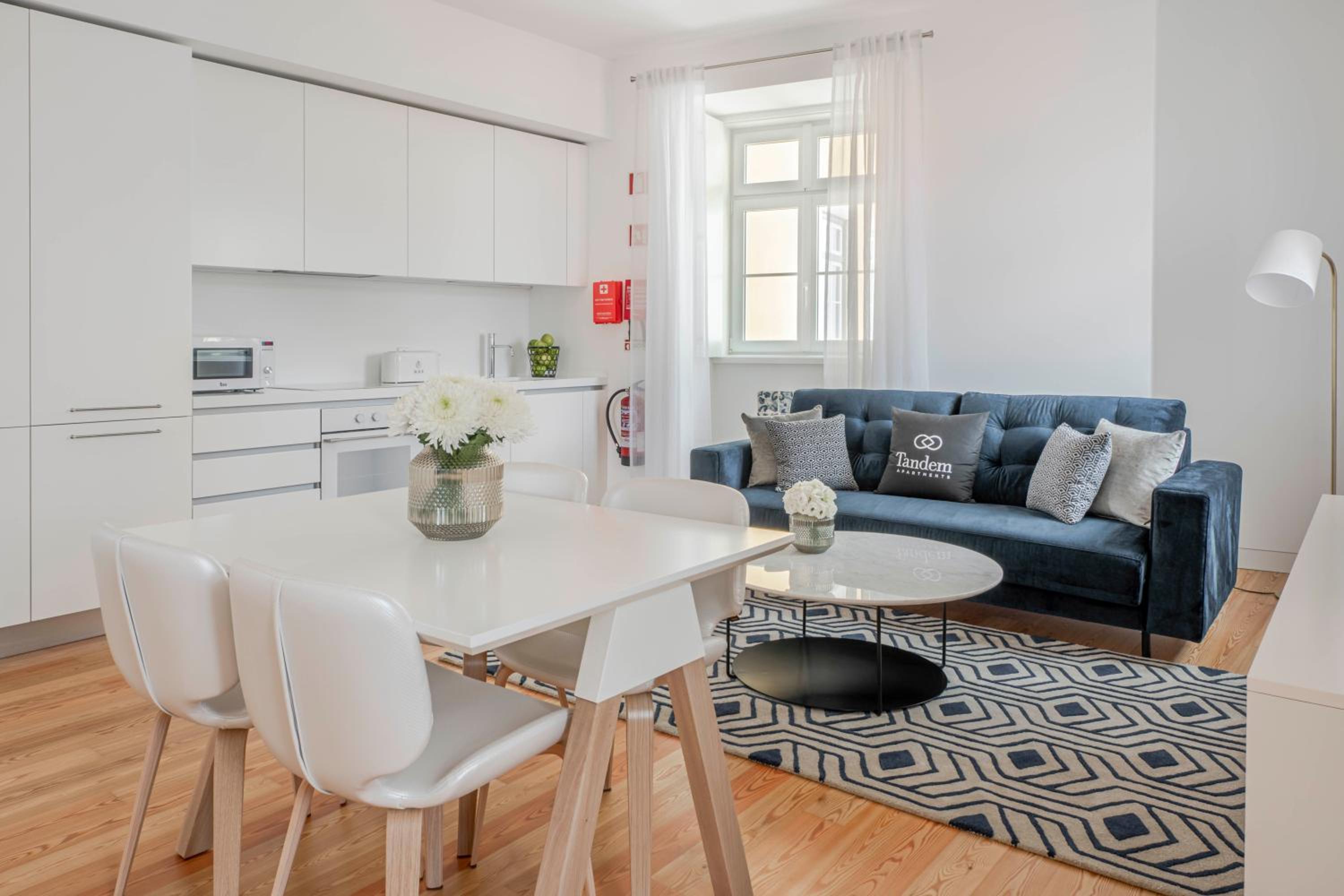 One-Bedroom Apartment - Photo 9