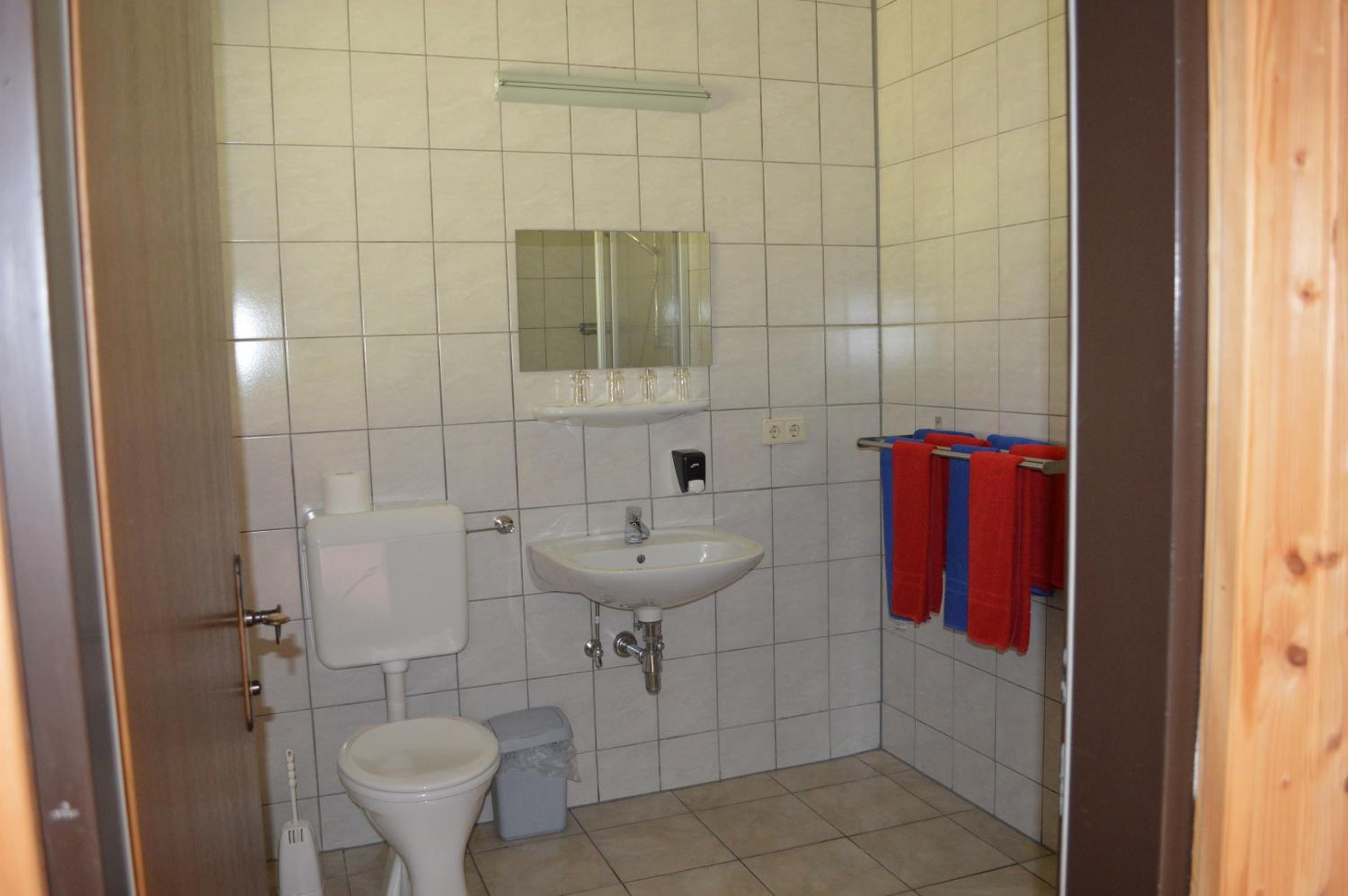 Double or Twin Room - Photo 12