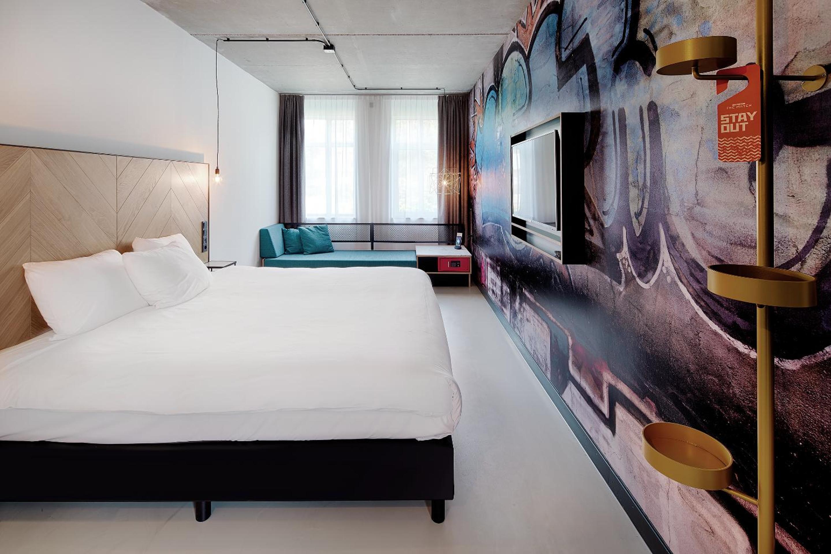 Standard Double Room - Photo 3