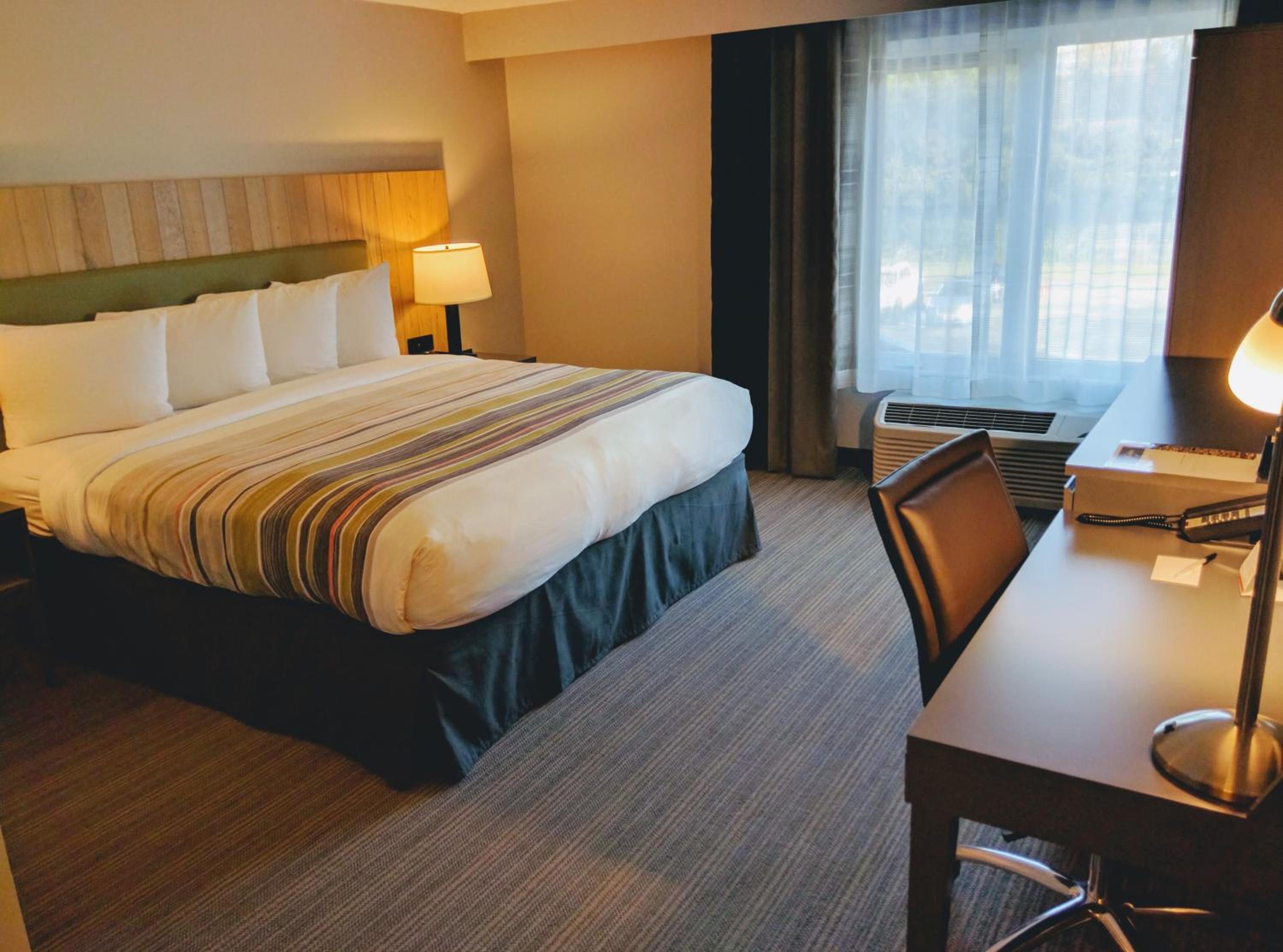 King Room - Disability Access/Non-Smoking - Photo 1